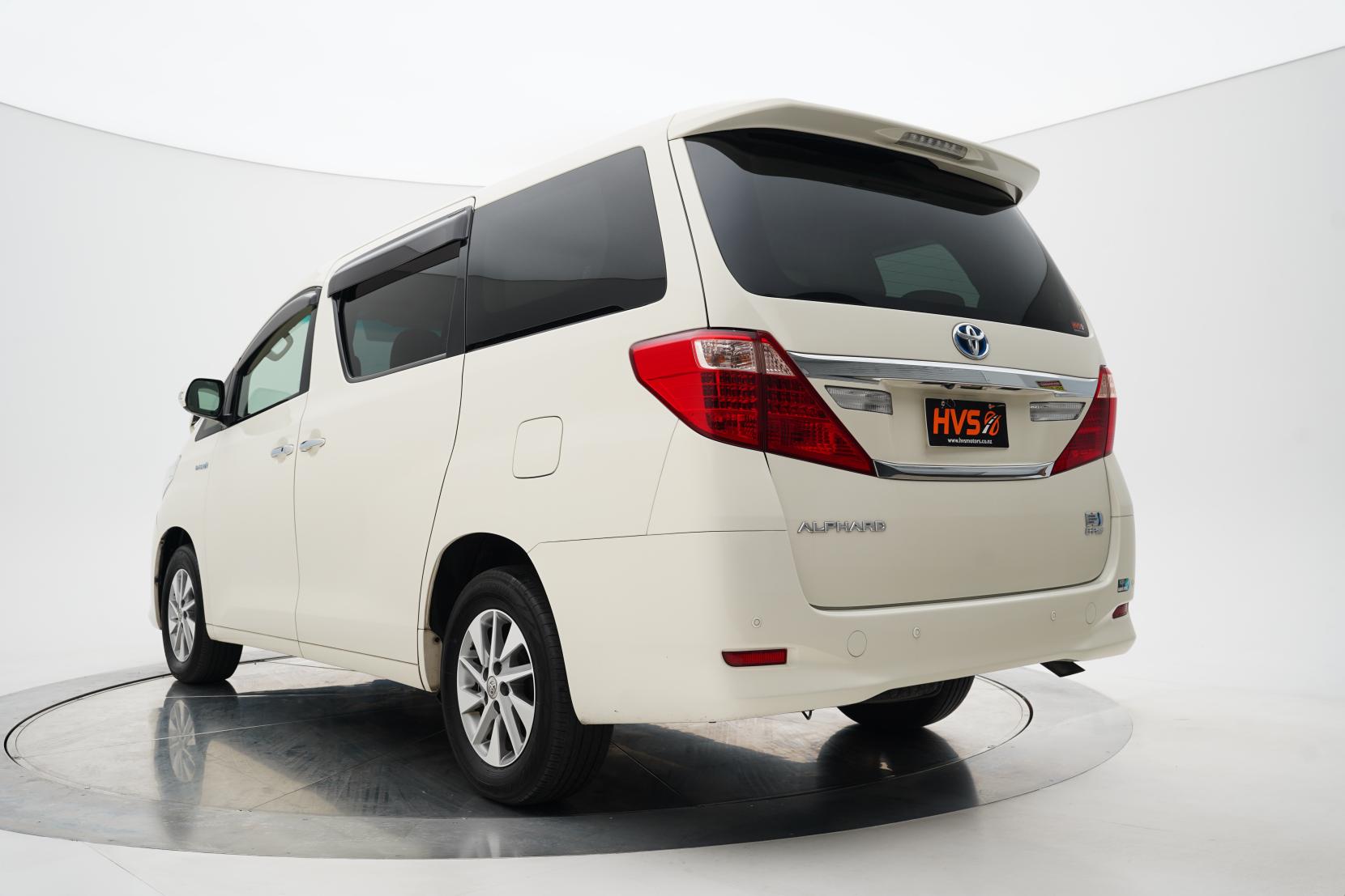 Toyota Alphard 2.4 Hybrid X 4WD