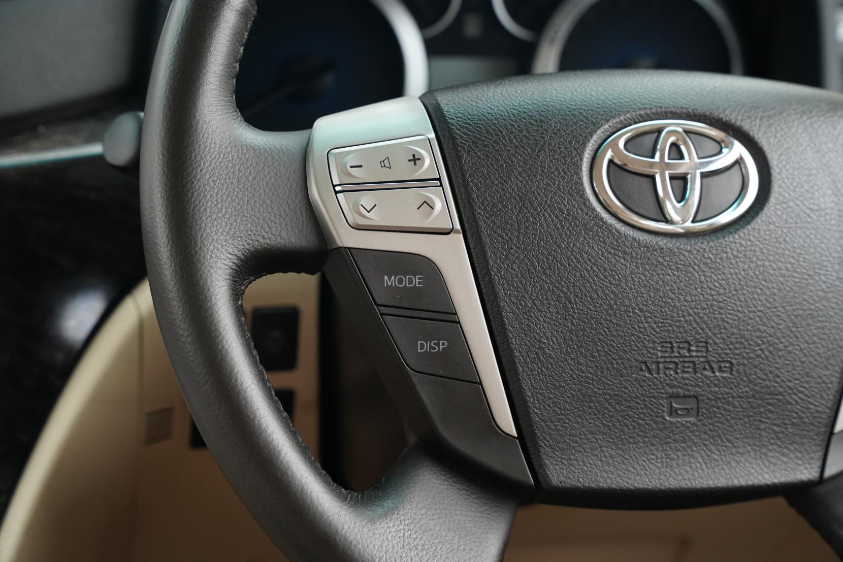 Toyota Alphard 2.4 Hybrid X 4WD