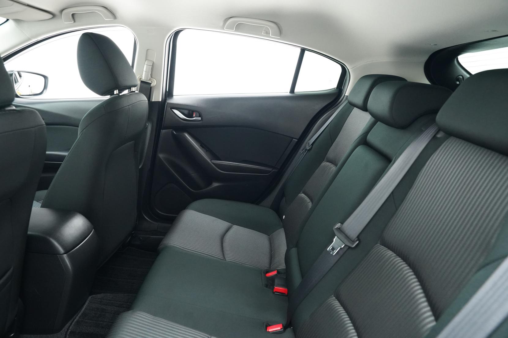 Mazda Axela SPORT 20S TOURING
