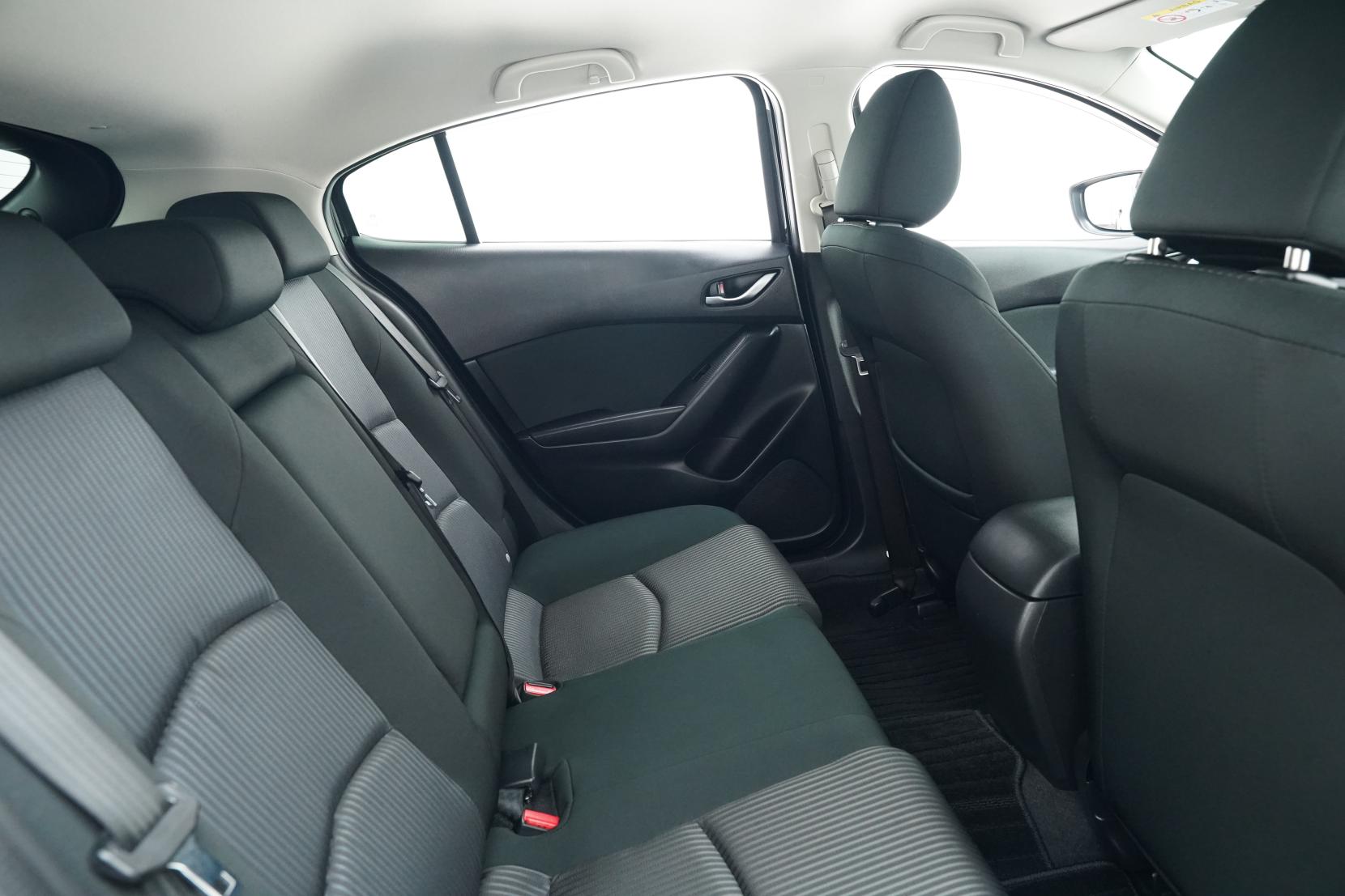 Mazda Axela SPORT 20S TOURING