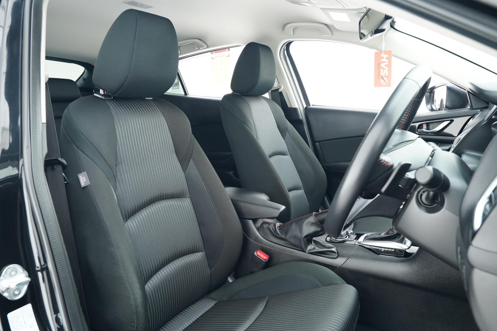 Mazda Axela SPORT 20S TOURING