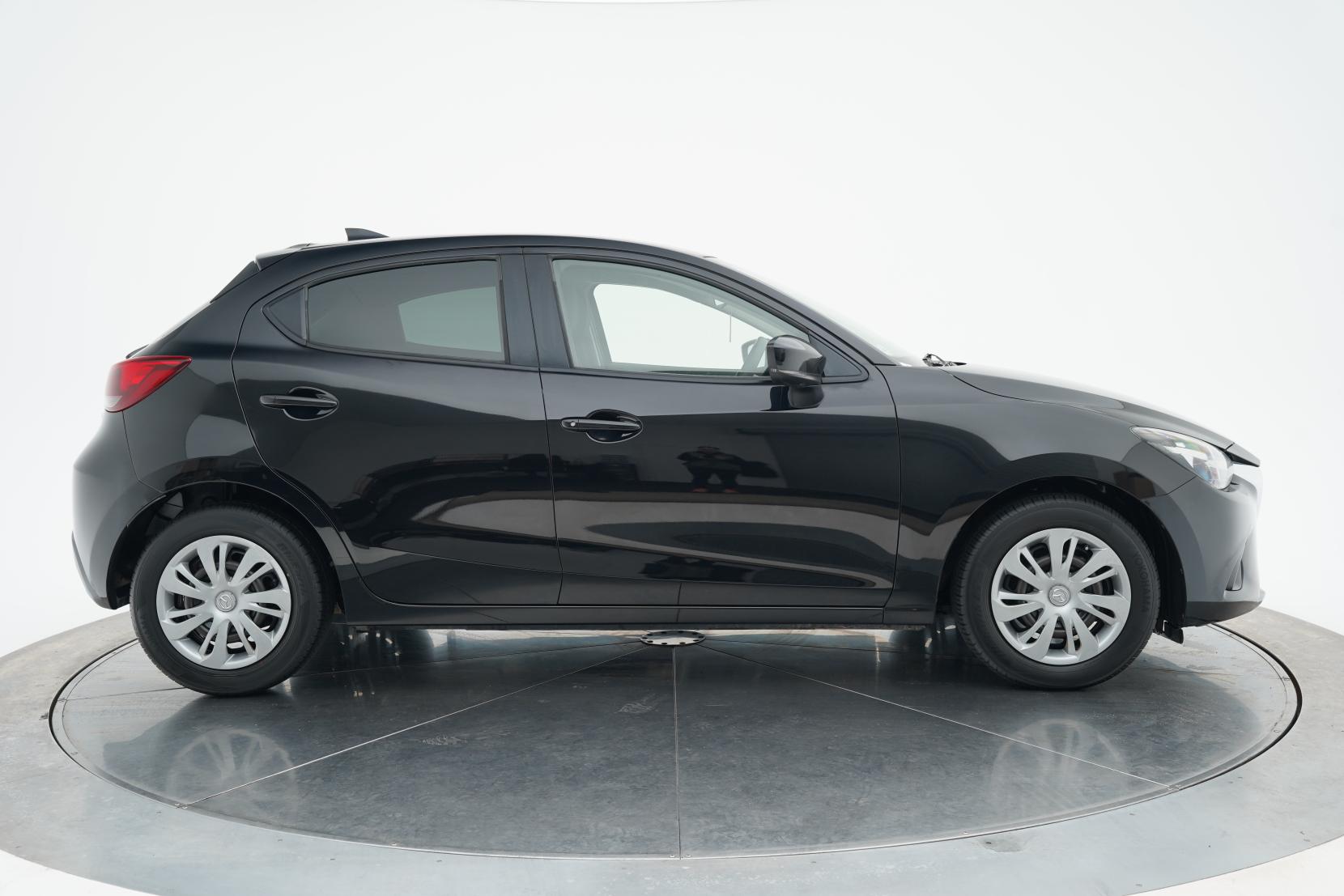Mazda Demio 13S