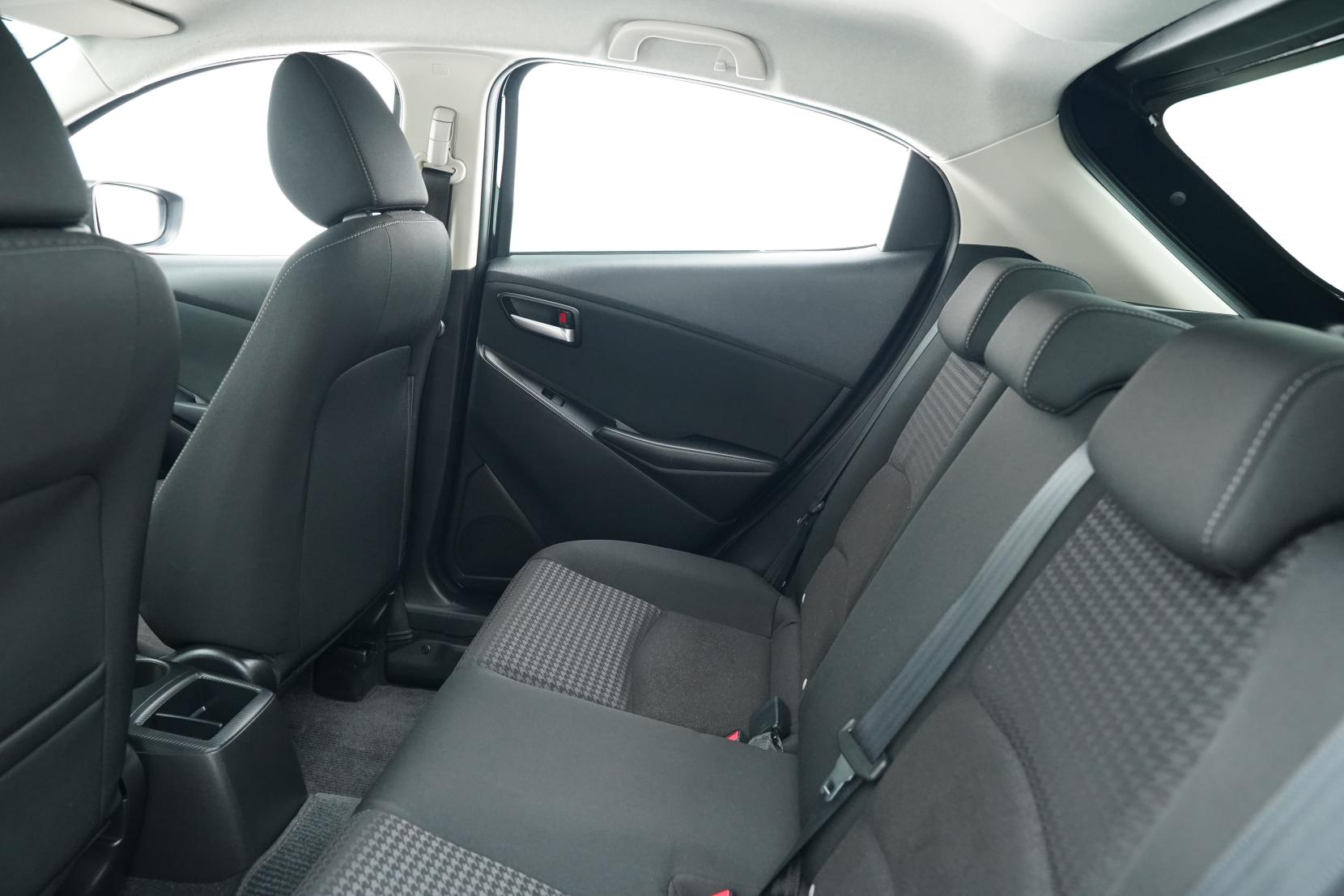 Mazda Demio 13S
