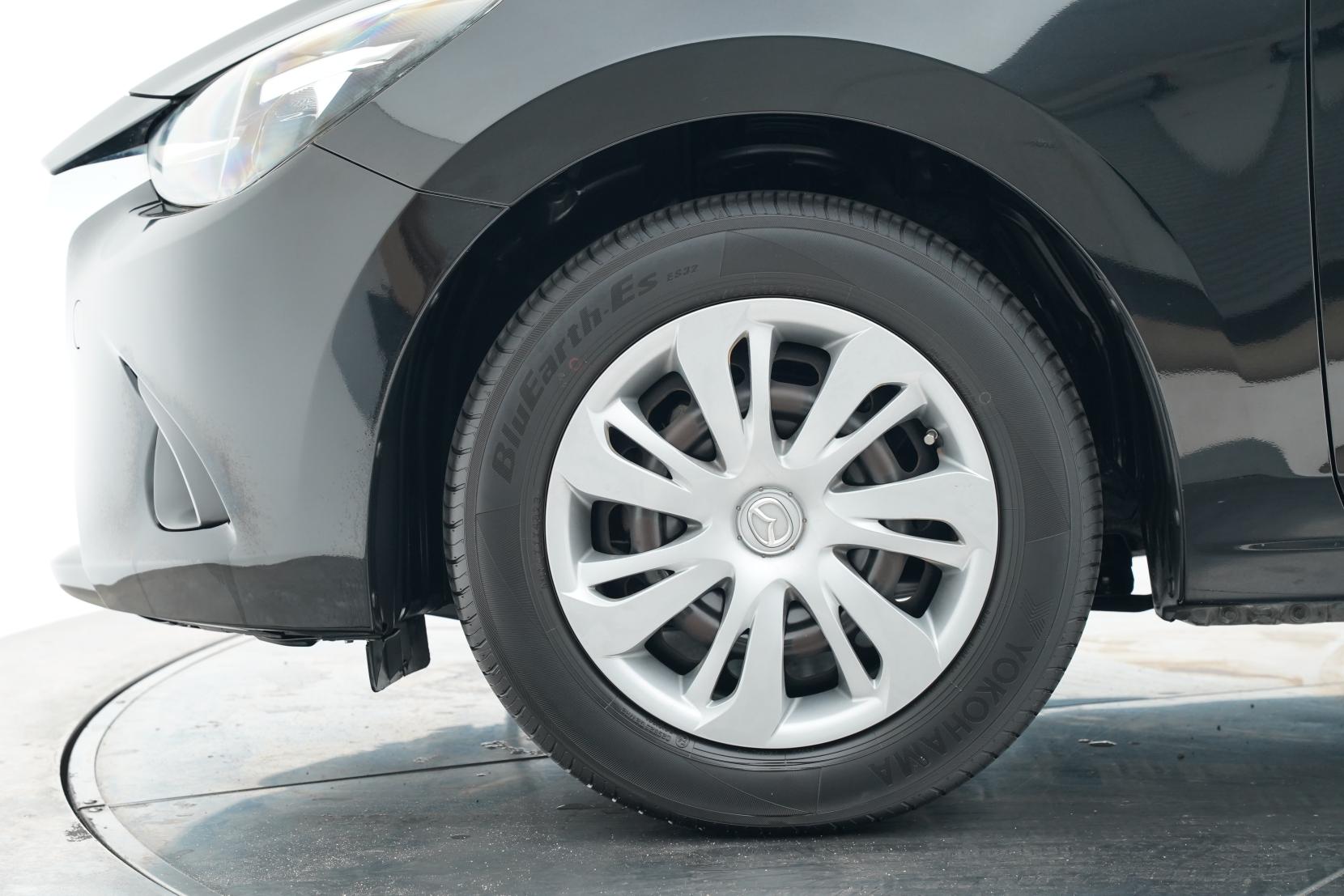 Mazda Demio 13S