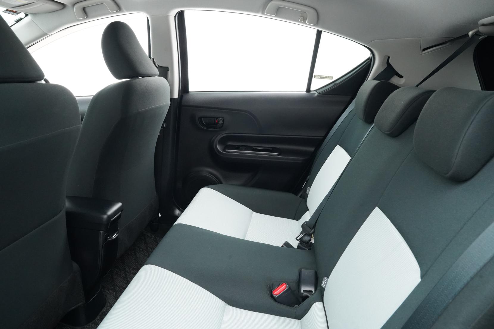 Toyota Aqua 1.5 S Push Start