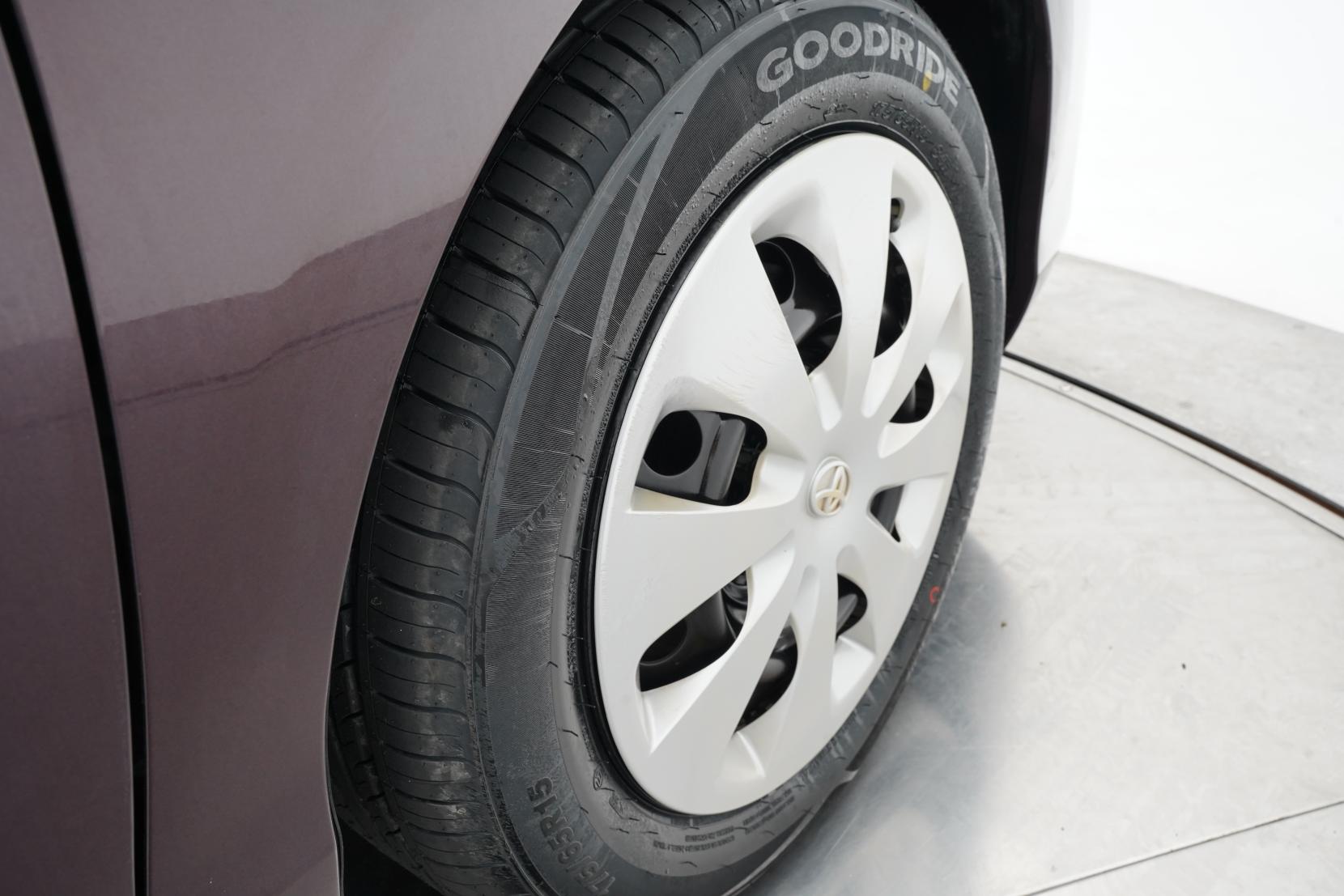 Toyota Aqua 1.5 S Push Start