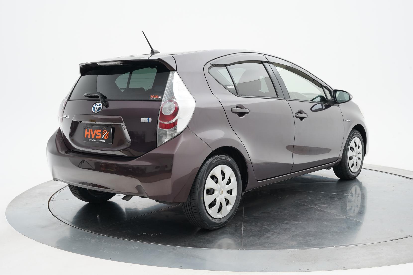 Toyota Aqua 1.5 S Push Start