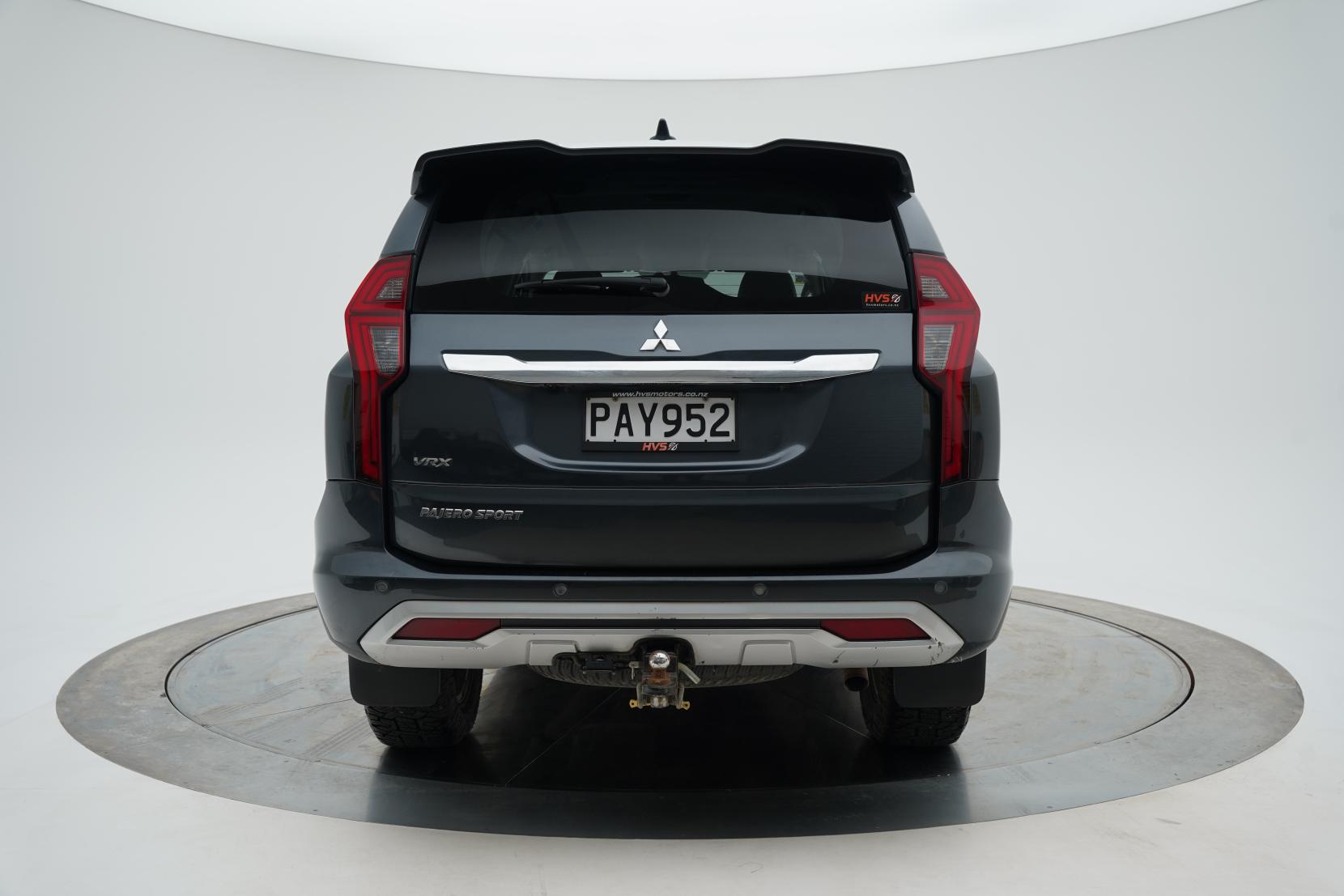 Mitsubishi Pajero 2.4 VRX 2.4D/4WD/8AT VRX 2.4D/4WD/8AT