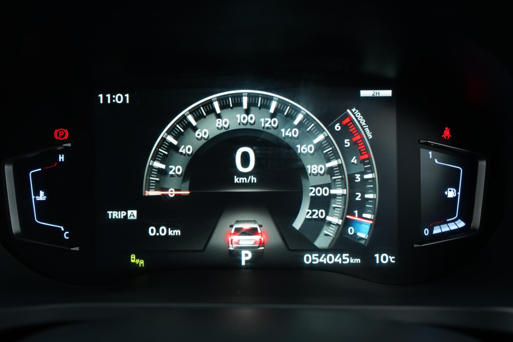 Mitsubishi Pajero 2.4 VRX 2.4D/4WD/8AT VRX 2.4D/4WD/8AT
