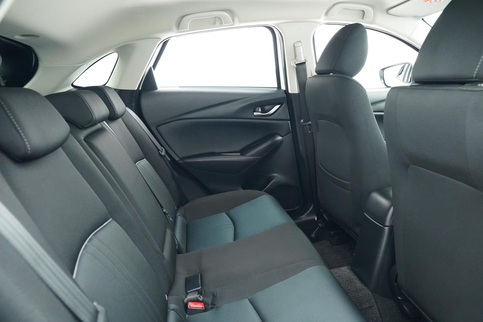 Mazda CX-3 20S