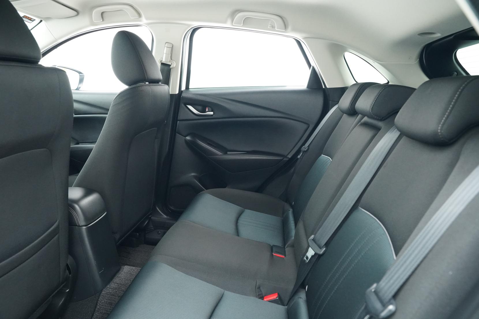 Mazda CX-3 20S