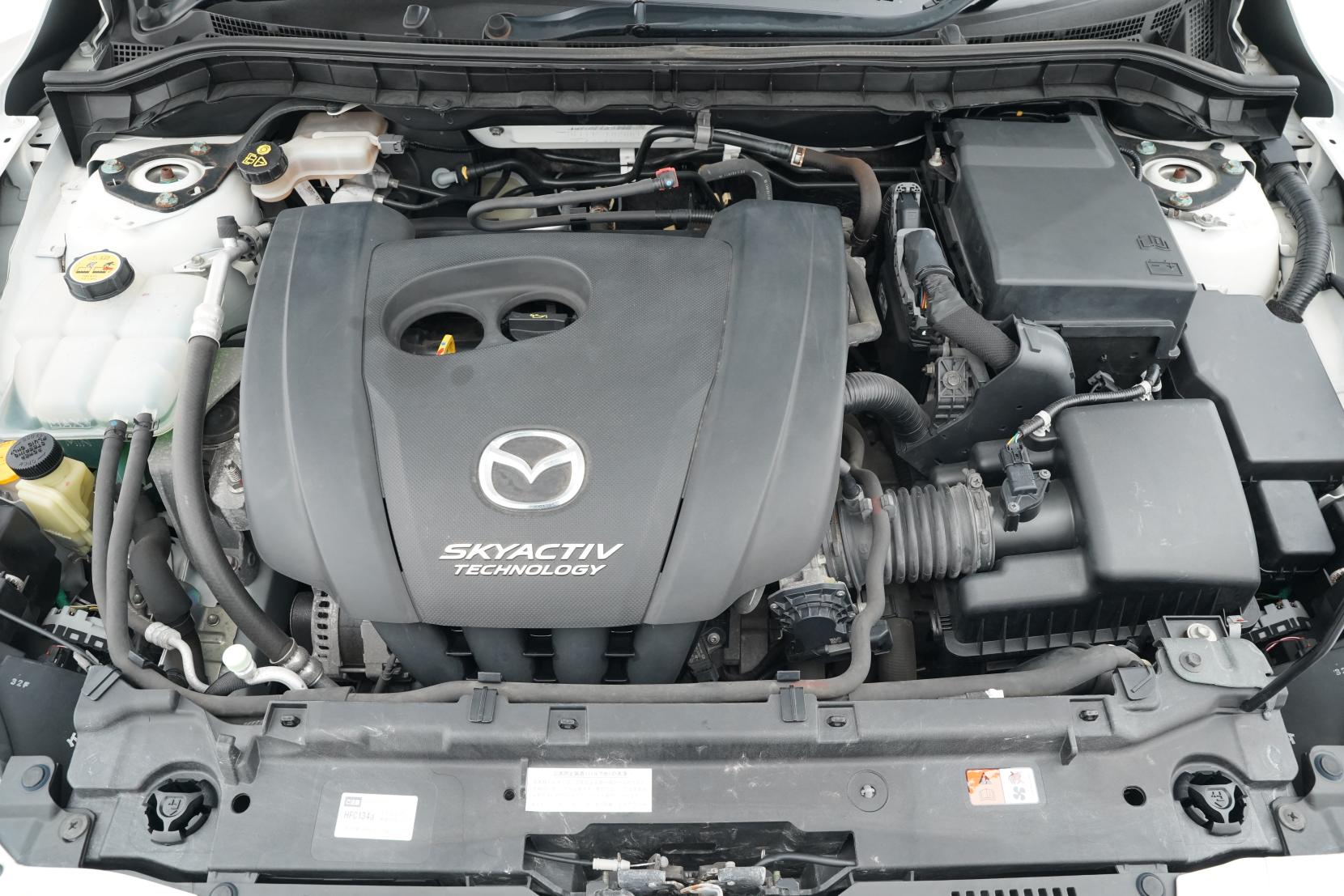 Mazda Axela 2.0 20E SKYACTIVE