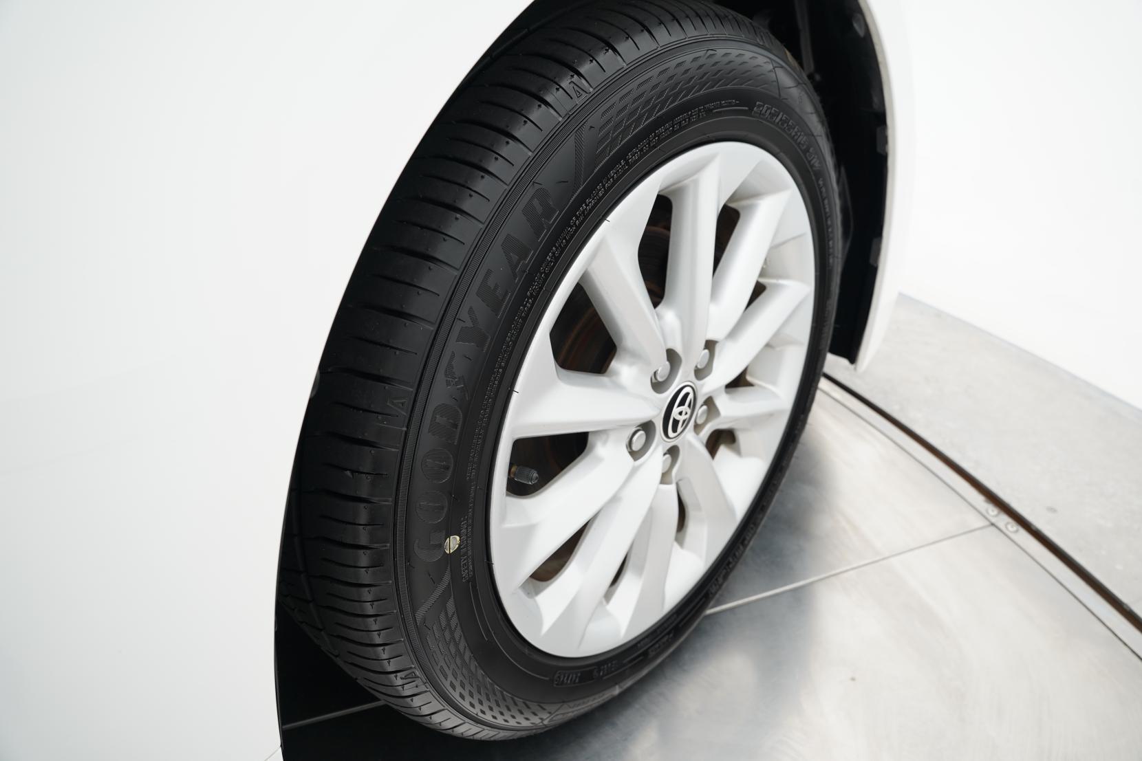 Toyota Corolla 1.8 Touring Hybrid S