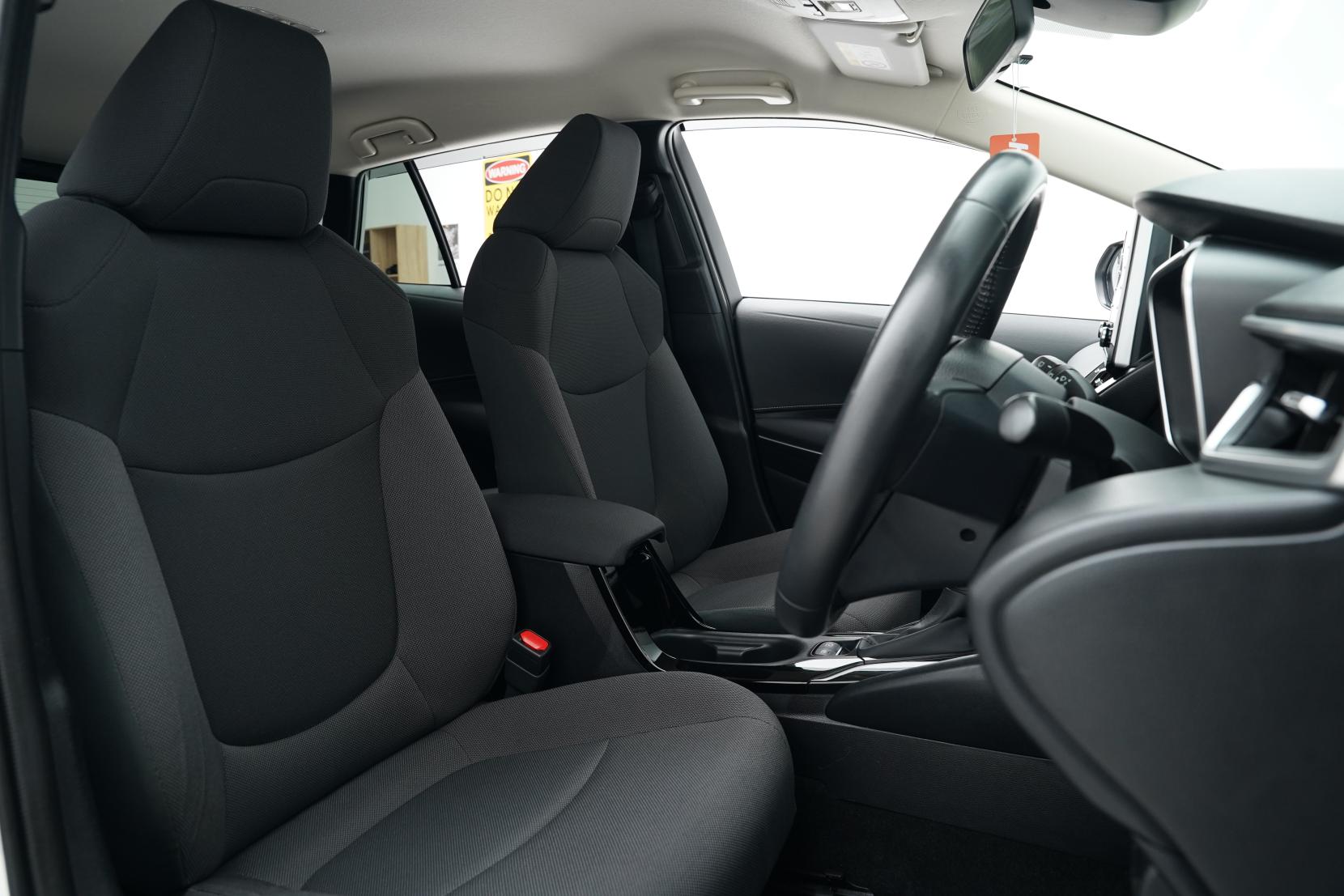 Toyota Corolla 1.8 Touring Hybrid S