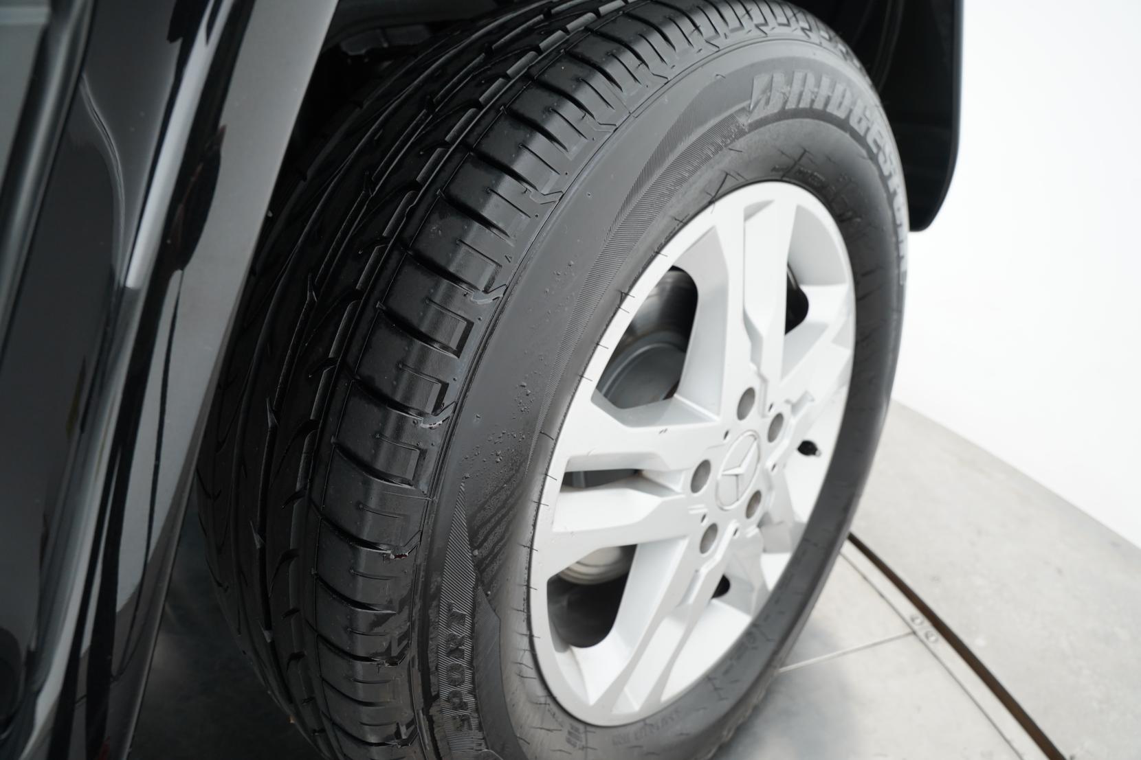 Mercedes-Benz G 350 3.0 G Wagon 4WD Bluetec