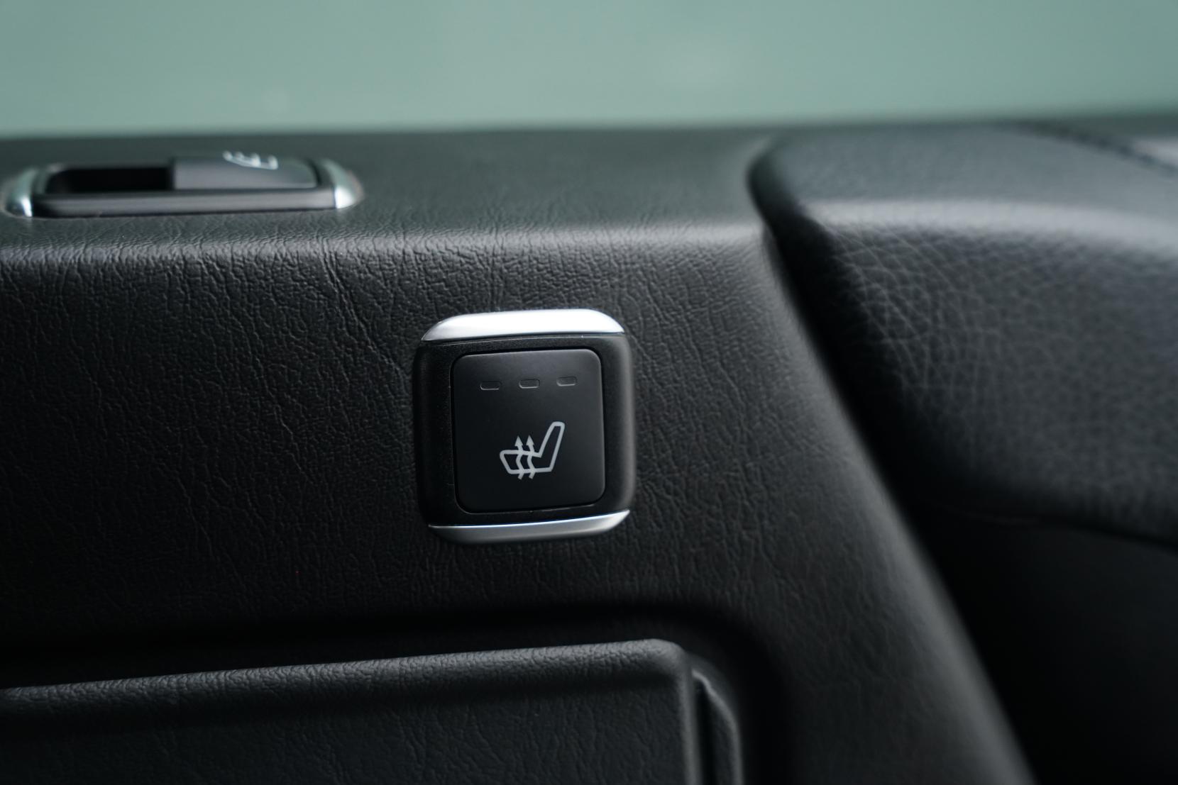 Mercedes-Benz G 350 3.0 G Wagon 4WD Bluetec