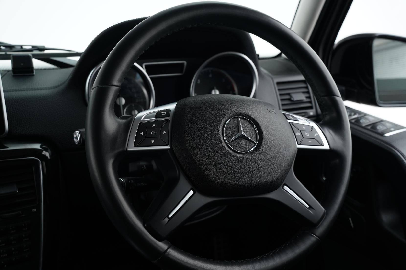 Mercedes-Benz G 350 3.0 G Wagon 4WD Bluetec