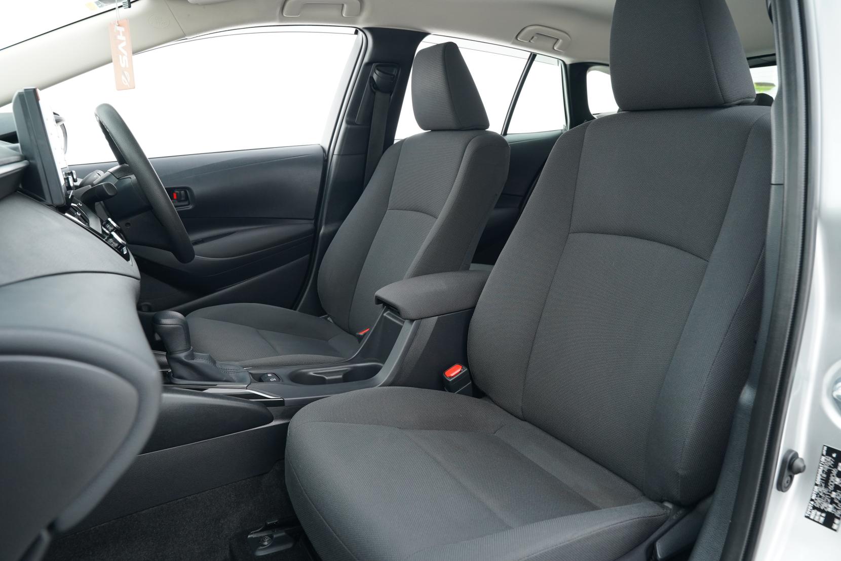 Toyota Corolla 1.8 TOURING HYBRID G-X