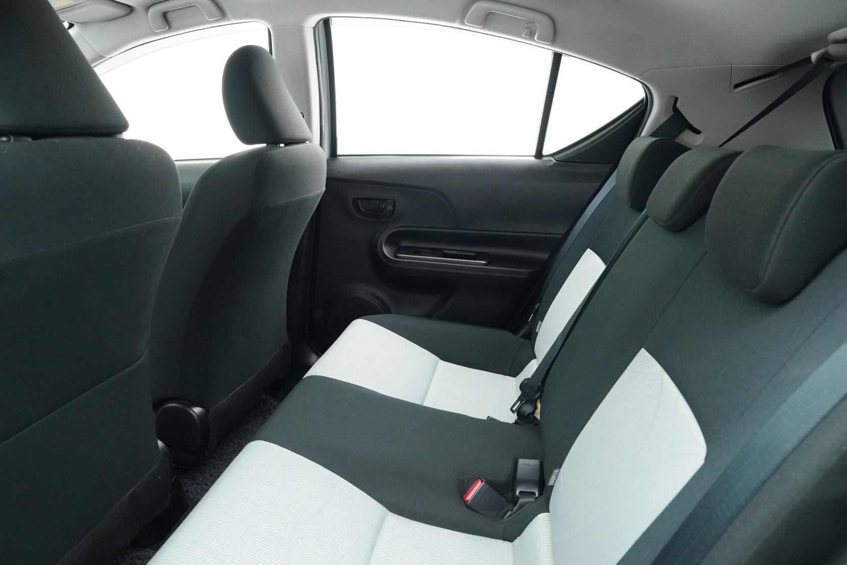 Toyota Aqua 1.5 S Push Start