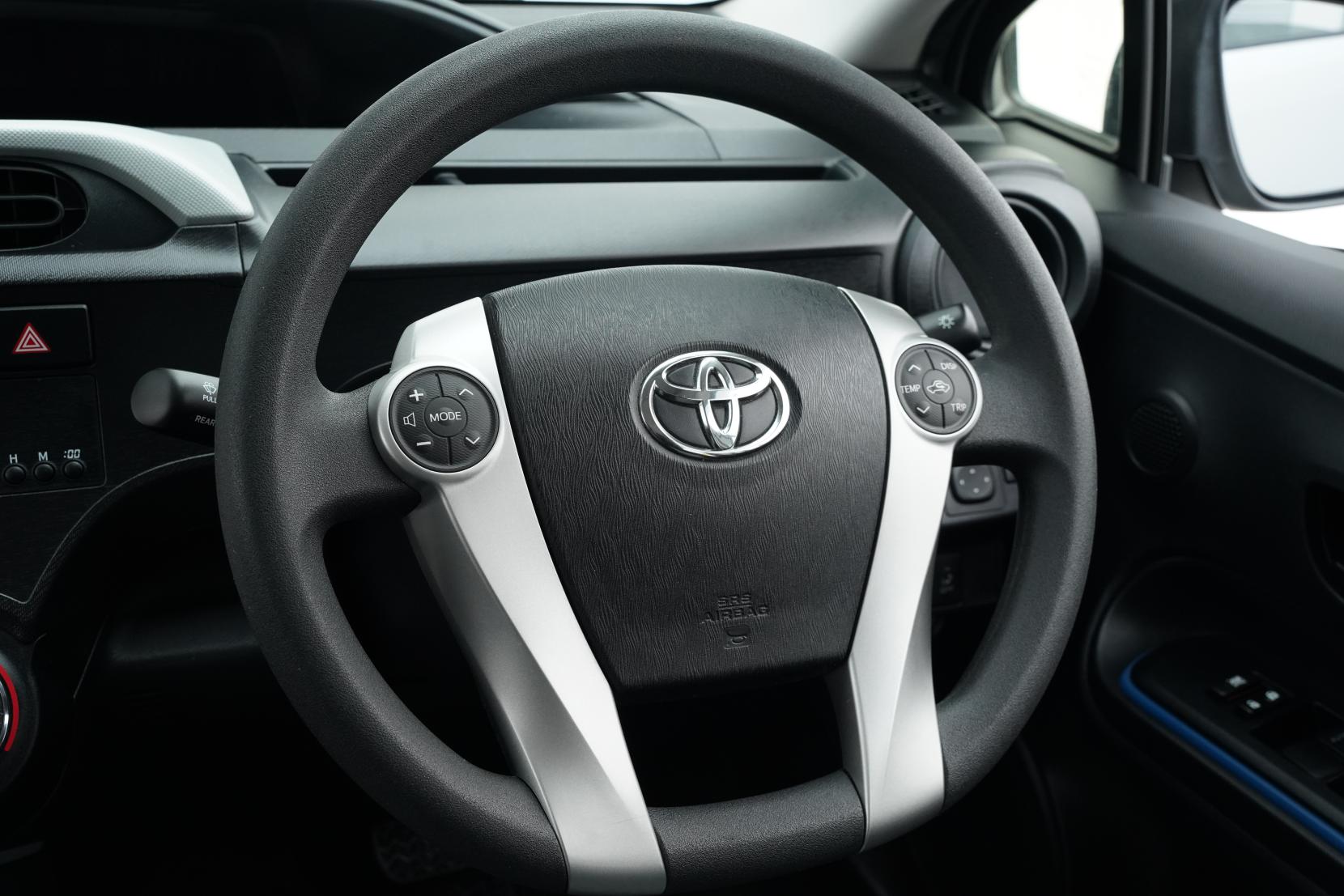 Toyota Aqua 1.5 S Push Start