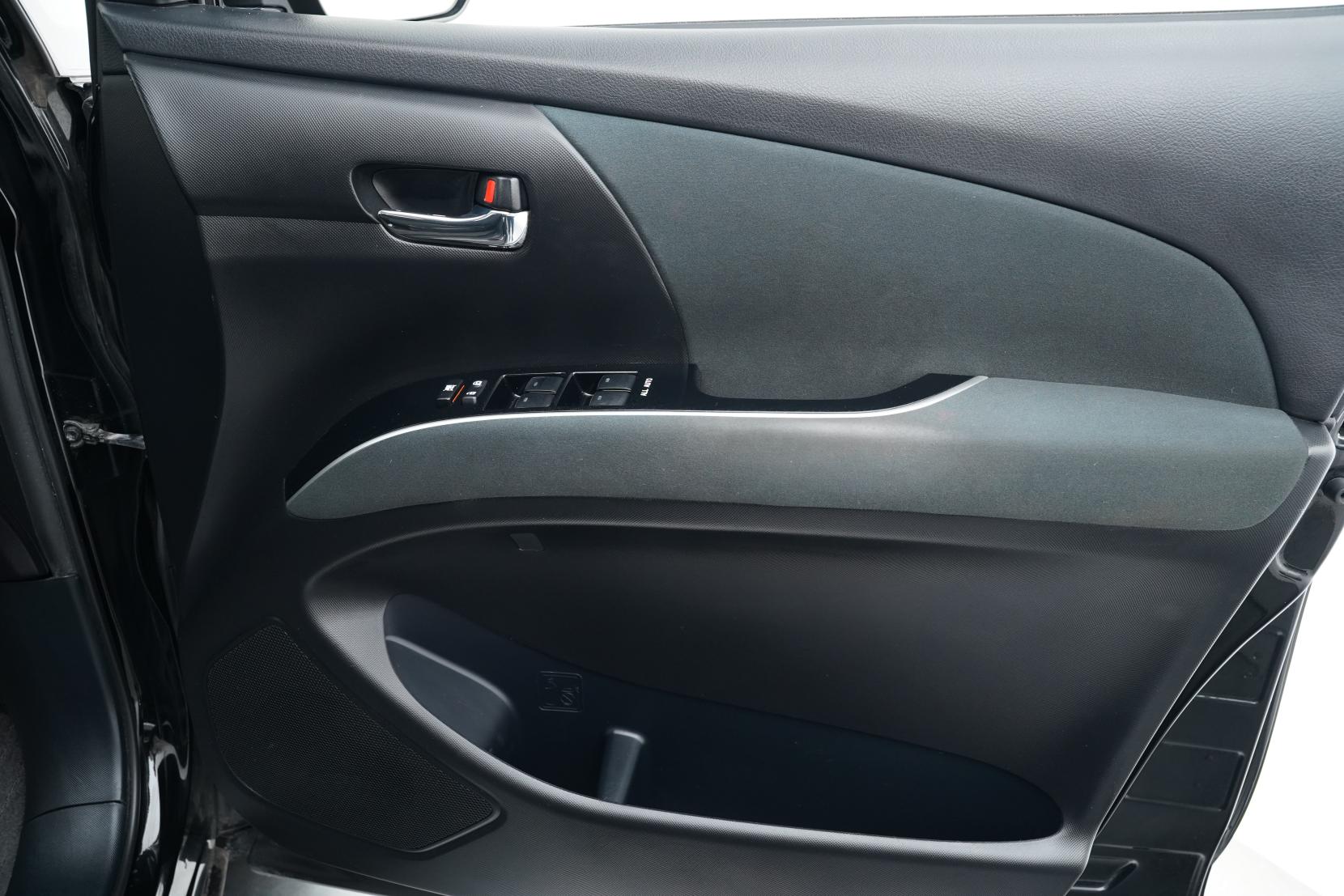 Toyota Estima 2.4 Aeras 7 Seater