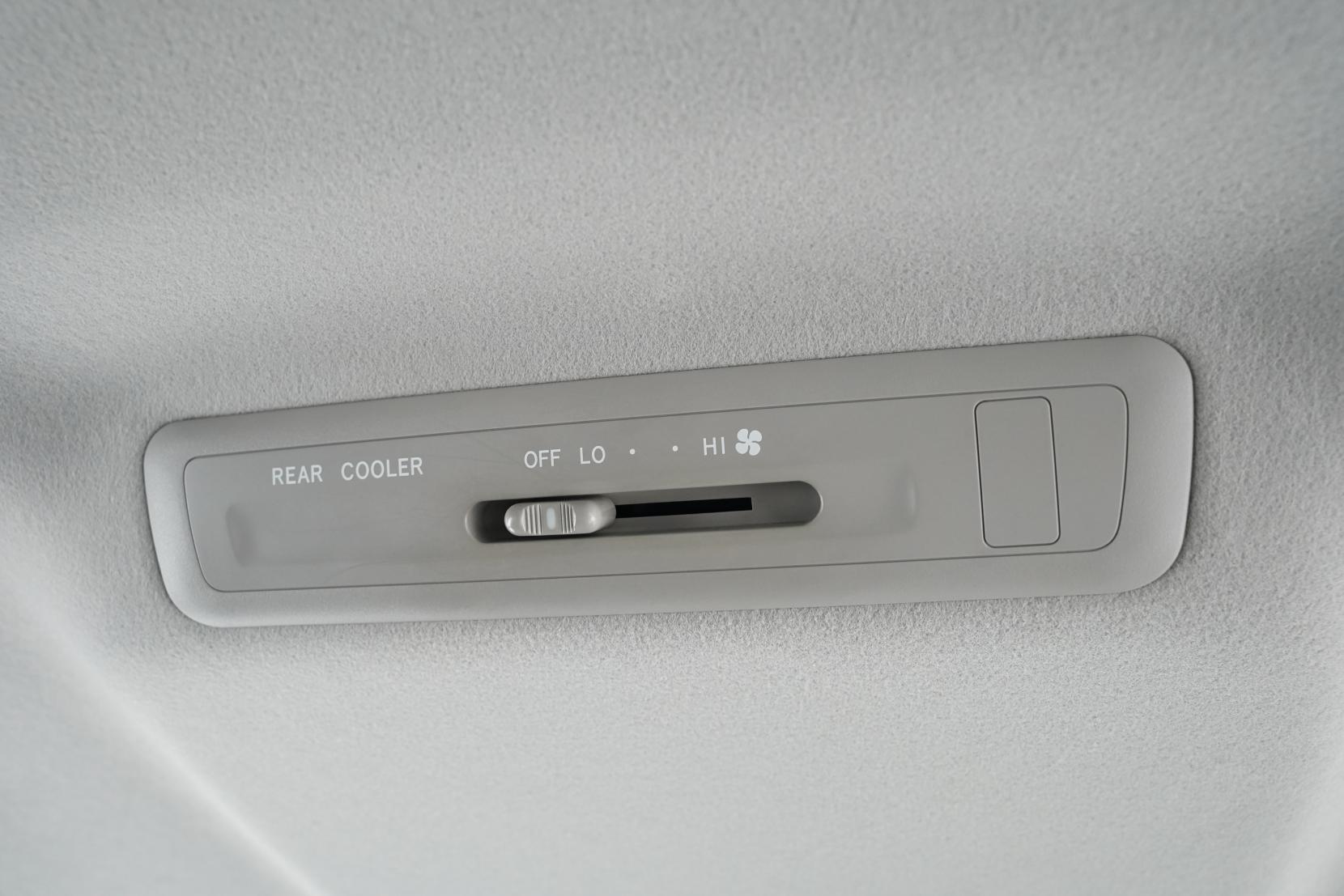 Toyota Estima 2.4 Aeras 7 Seater