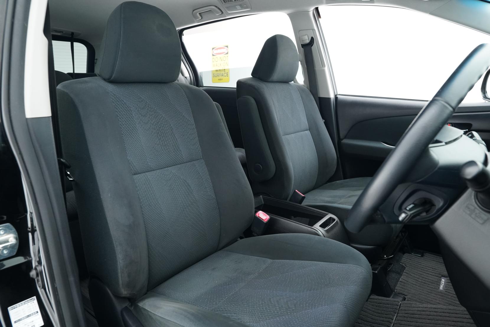 Toyota Estima 2.4 Aeras 7 Seater