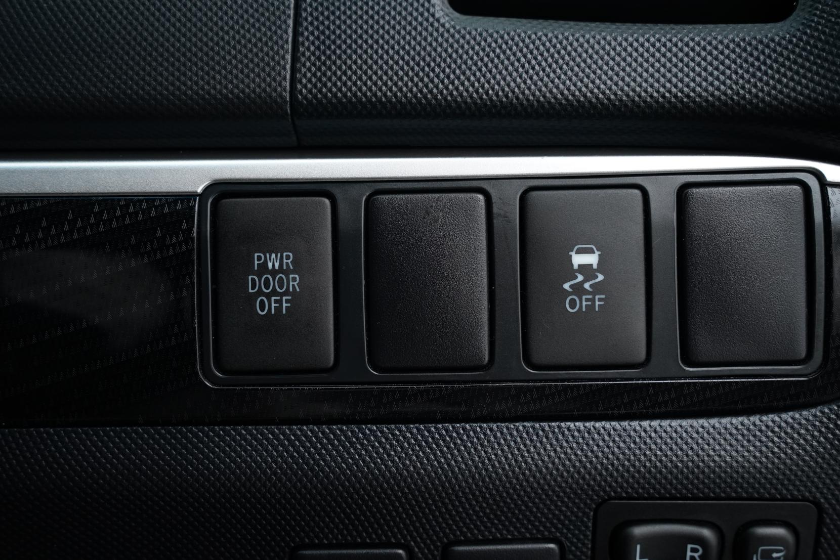 Toyota Estima 2.4 Aeras 7 Seater