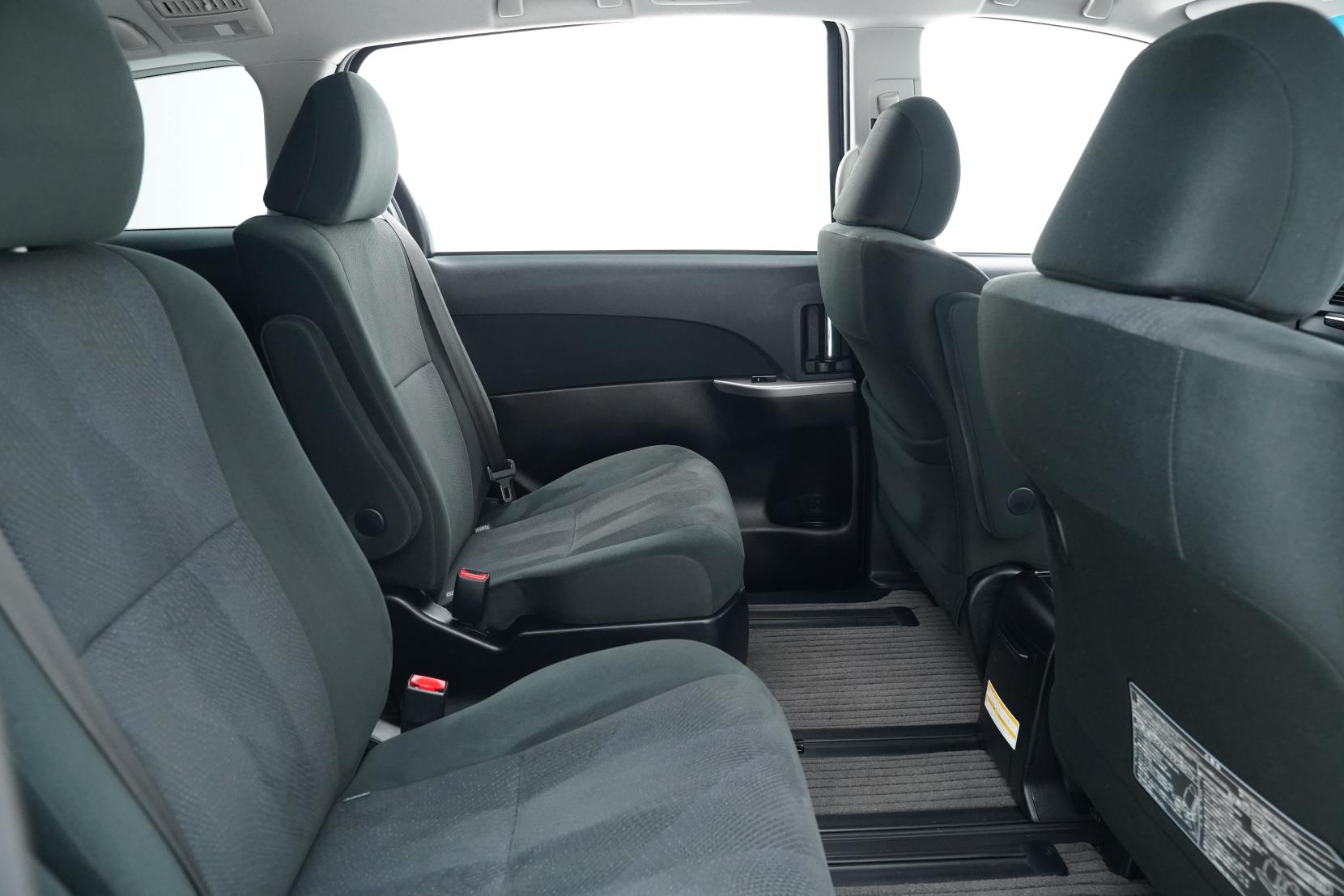 Toyota Estima 2.4 Aeras 7 Seater