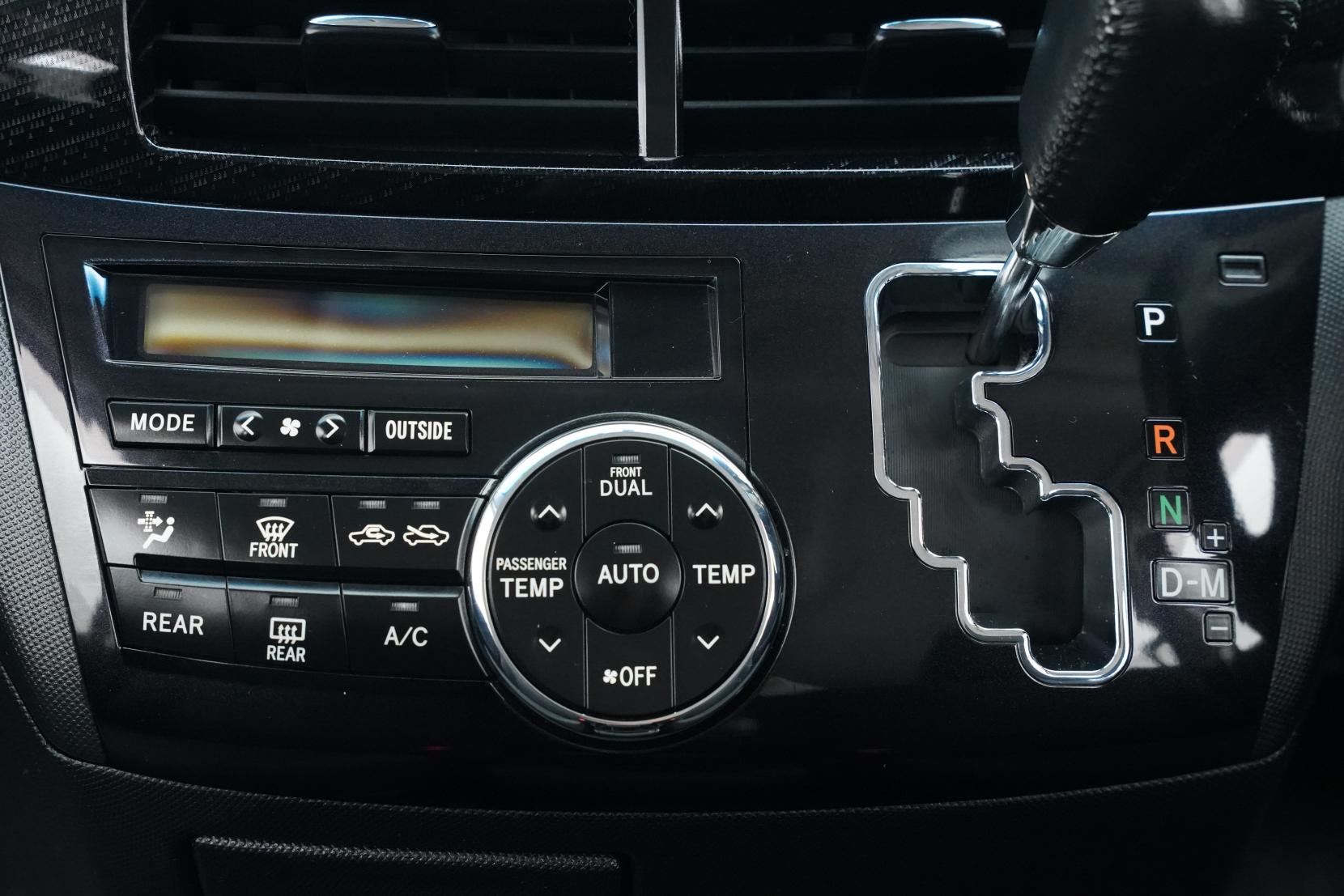 Toyota Estima 2.4 Aeras 7 Seater