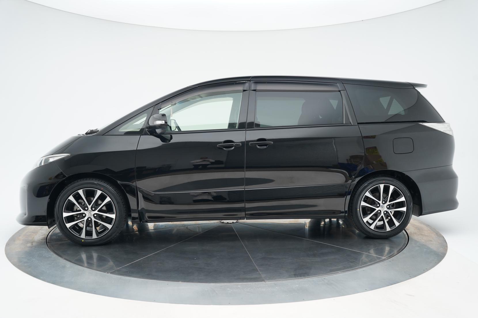 Toyota Estima 2.4 Aeras 7 Seater