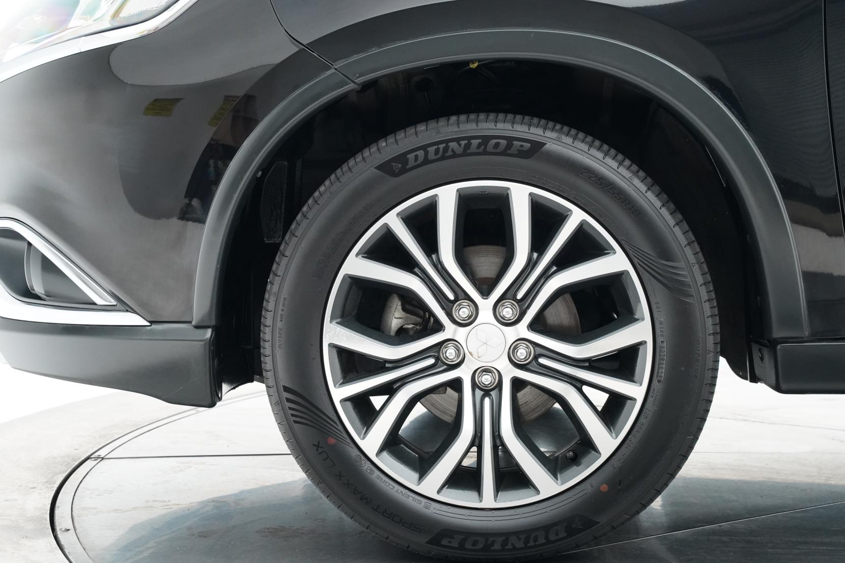 Mitsubishi Outlander 2.4 24G 4WD 7 Seater