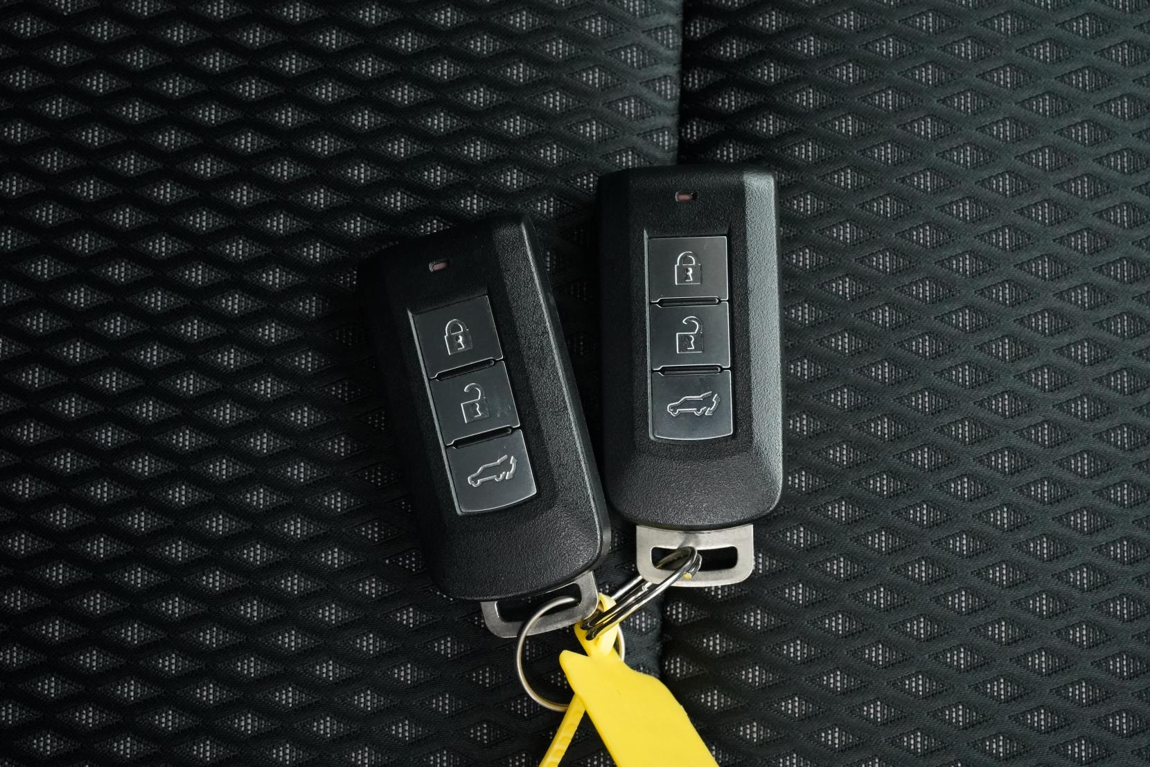 Mitsubishi Outlander 2.4 24G 4WD 7 Seater