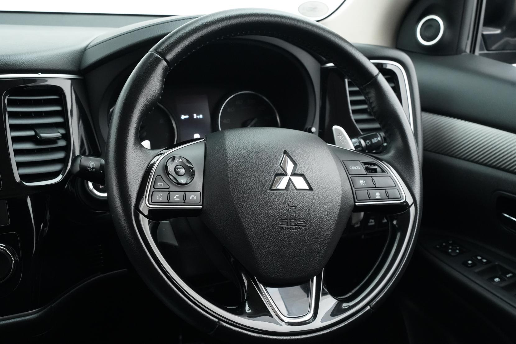 Mitsubishi Outlander 2.4 24G 4WD 7 Seater