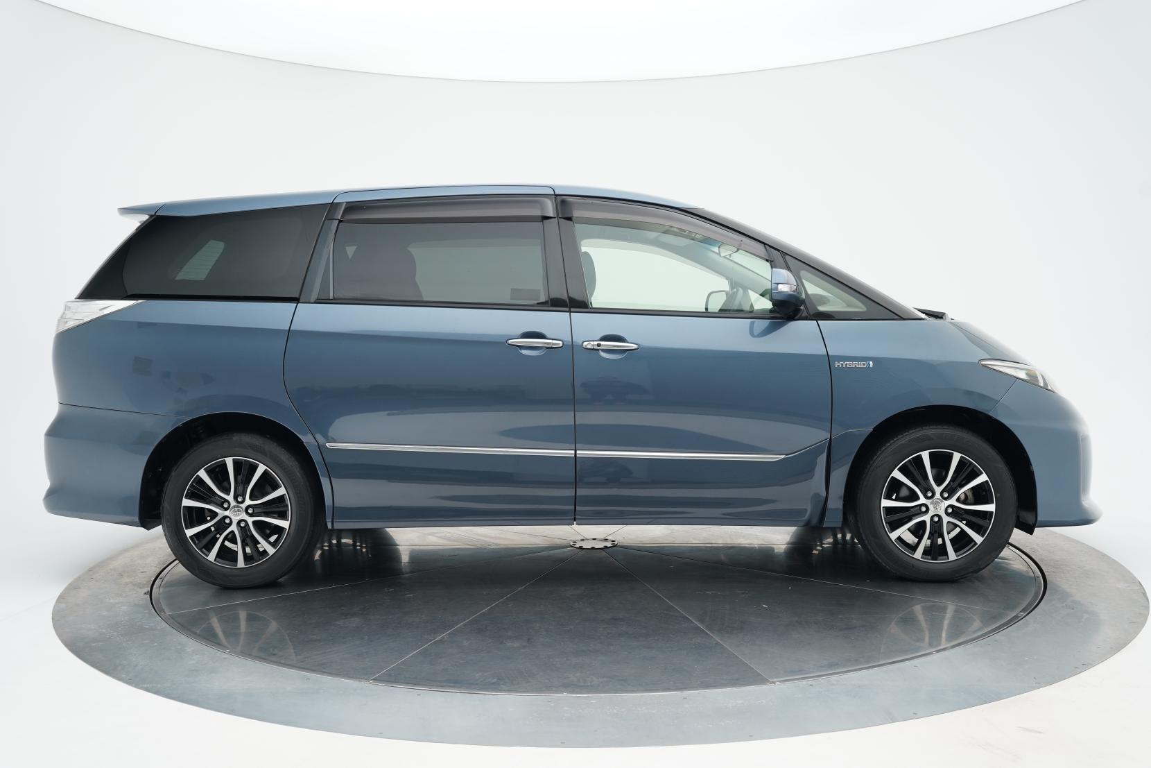 Toyota Estima 2.4 HYBRID AERAS 4WD