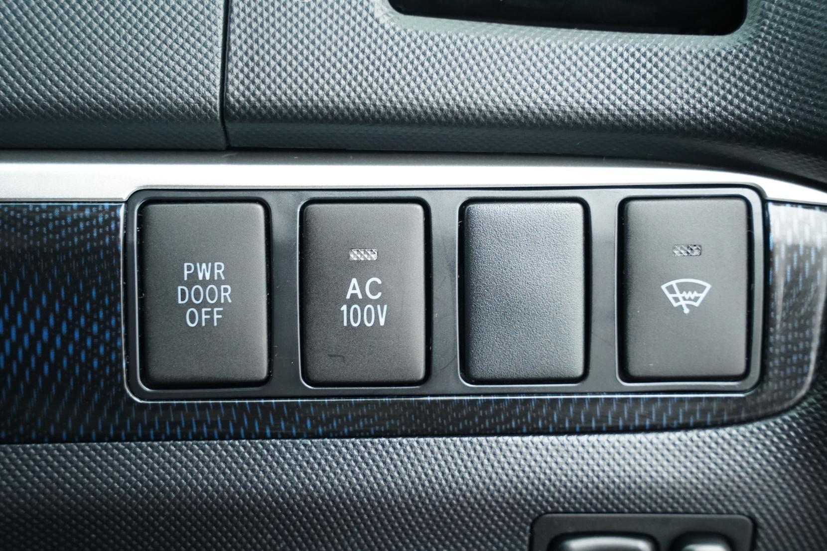 Toyota Estima 2.4 HYBRID AERAS 4WD