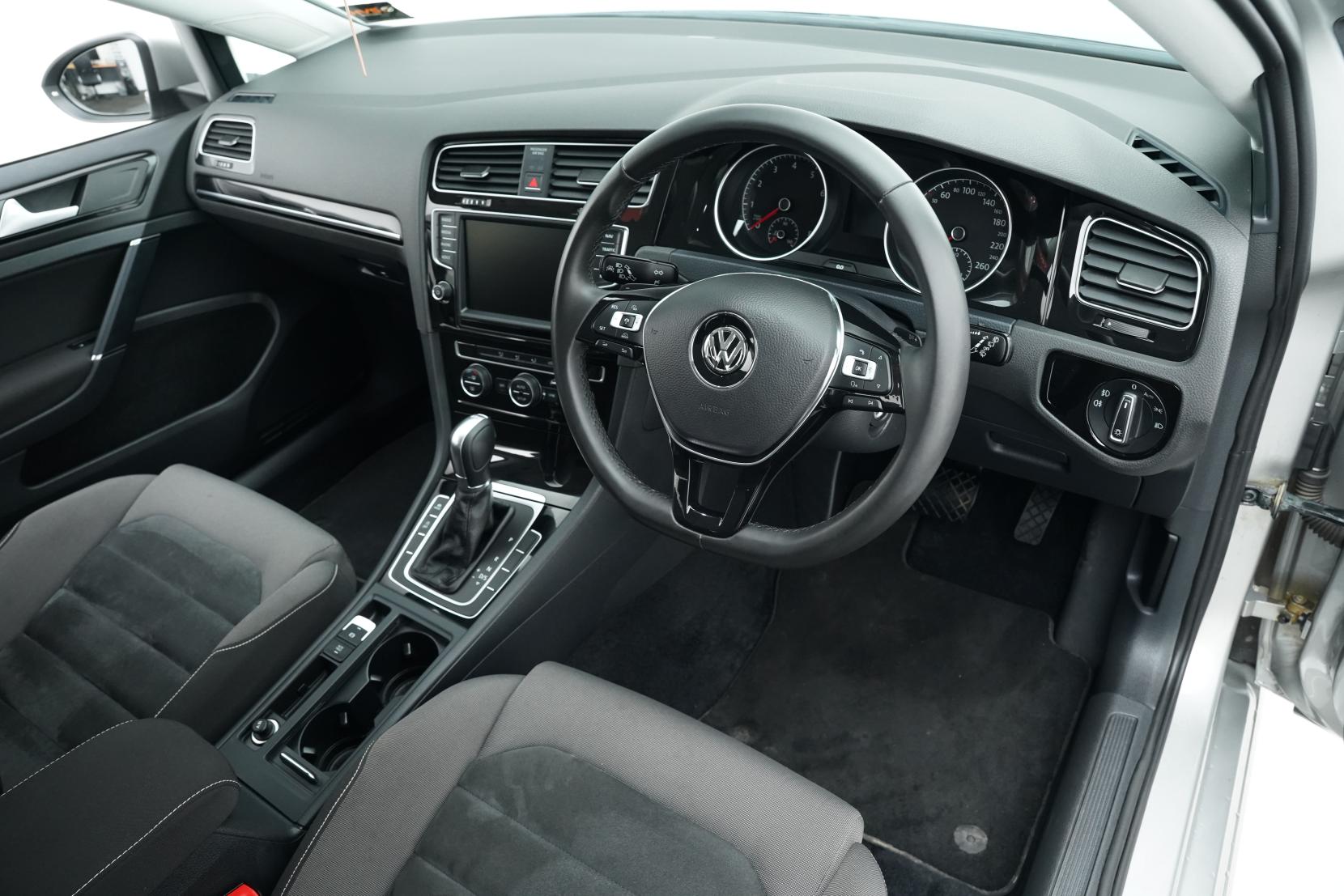 Volkswagen Golf 1.4 TSI High Line
