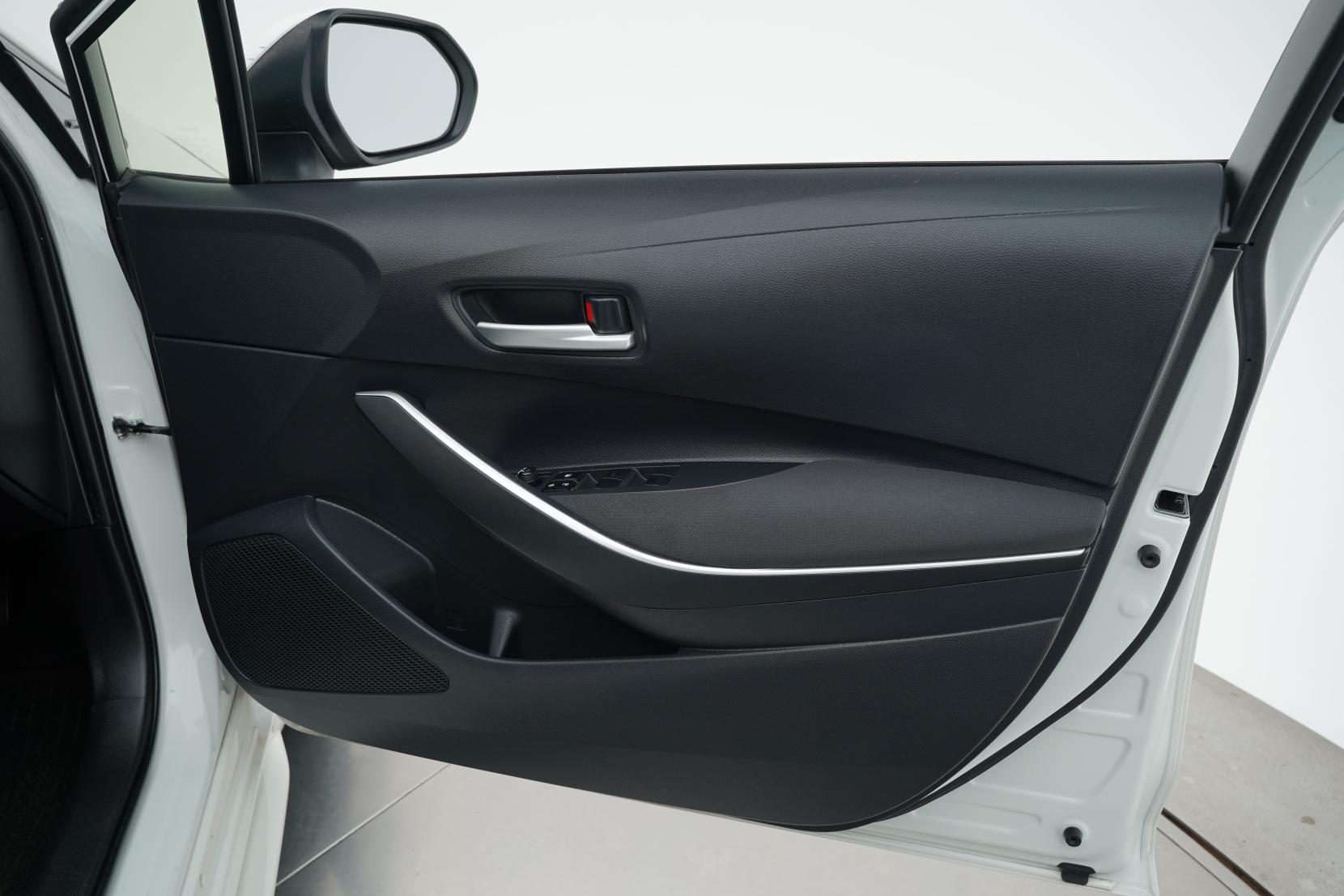 Toyota Corolla Touring Hybrid G-X