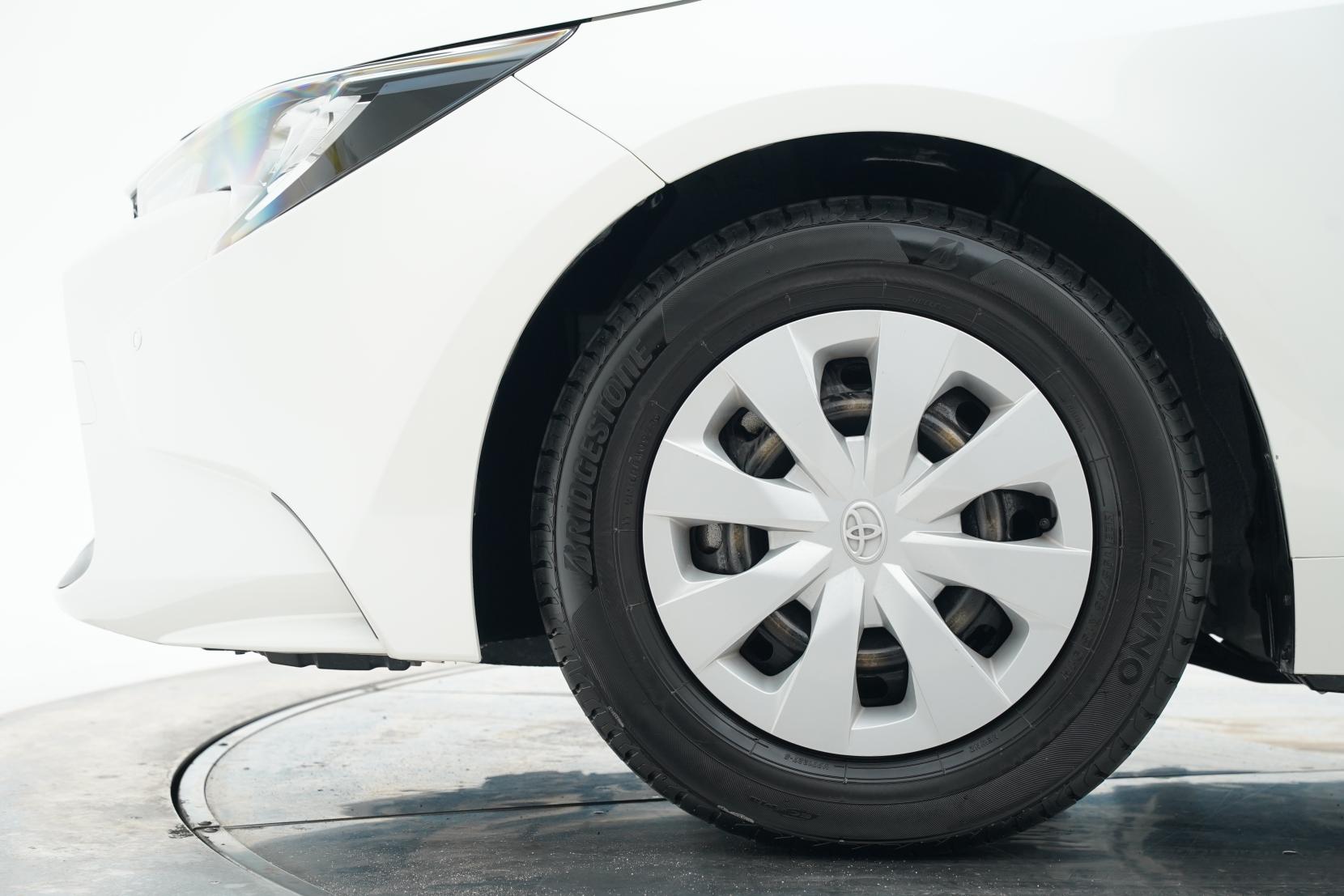 Toyota Corolla Touring Hybrid G-X