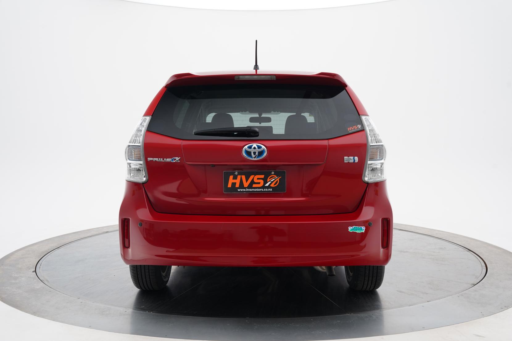 Toyota Prius Alpha S 5 Seater