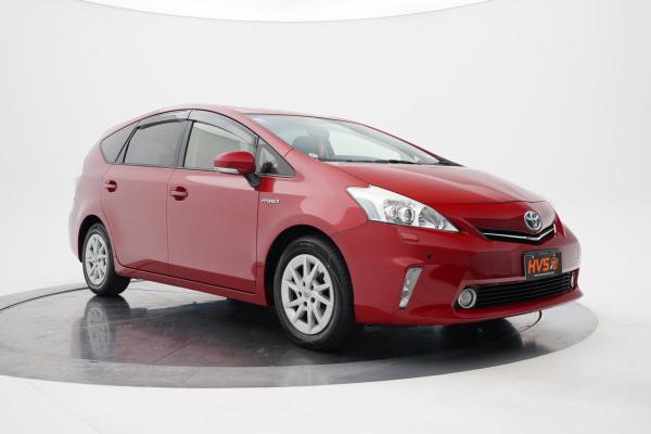 Toyota Prius Alpha S 5 Seater