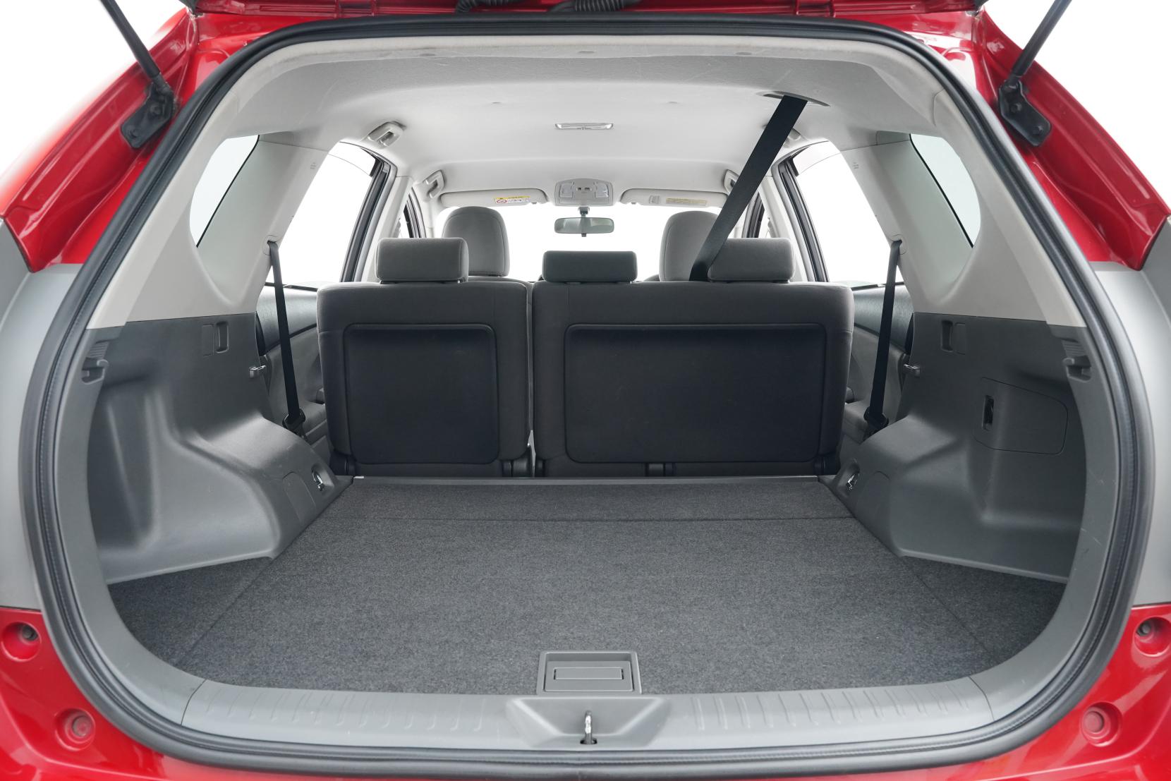 Toyota Prius Alpha S 5 Seater