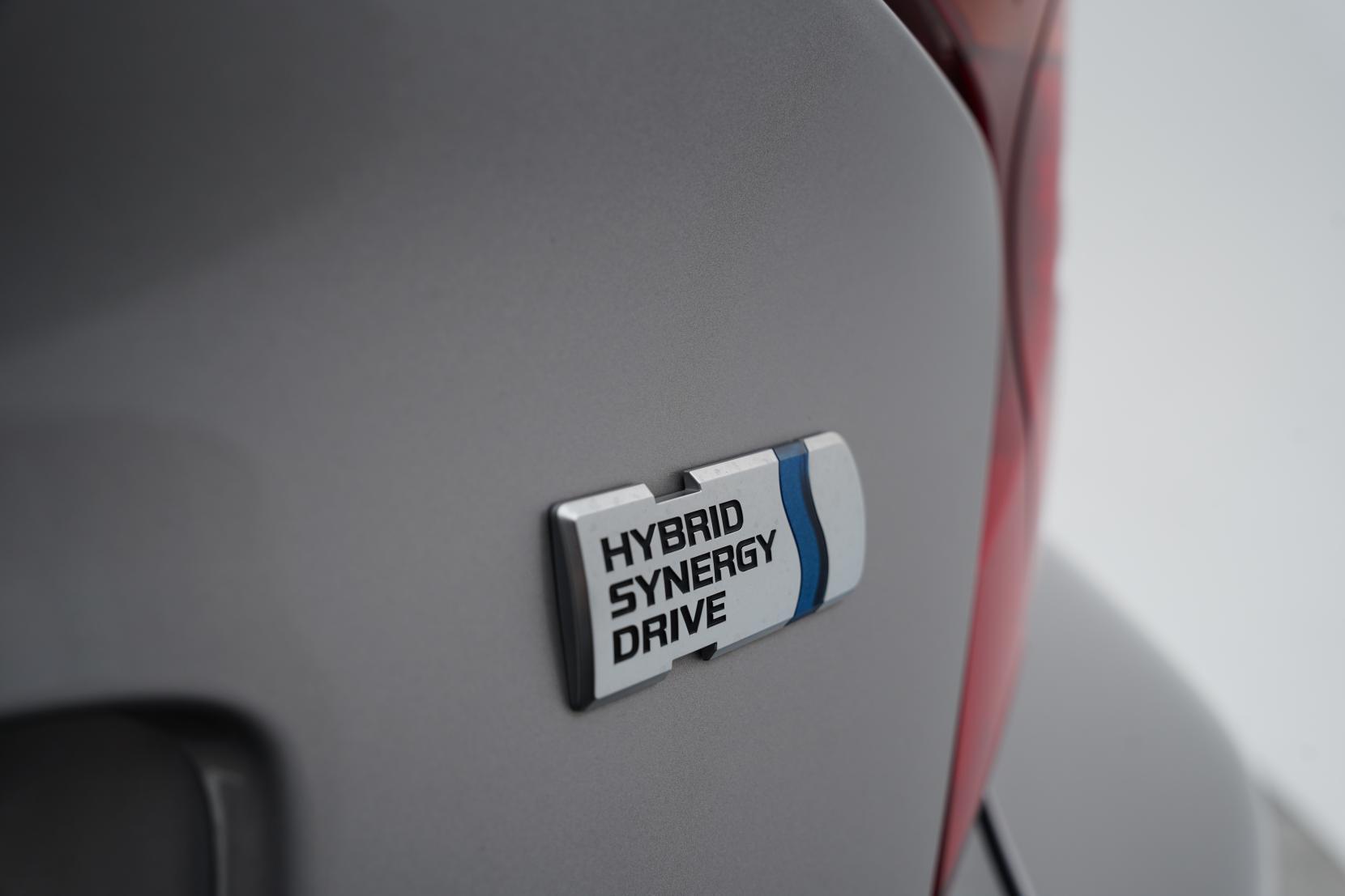 Toyota C-HR 1.8 G Hybrid Facelift