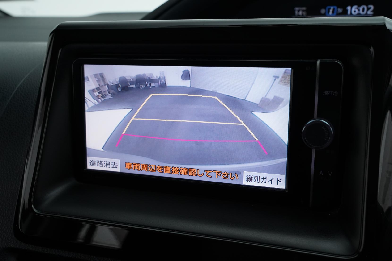 Toyota Voxy 1.8 HYBRID HYBRID V