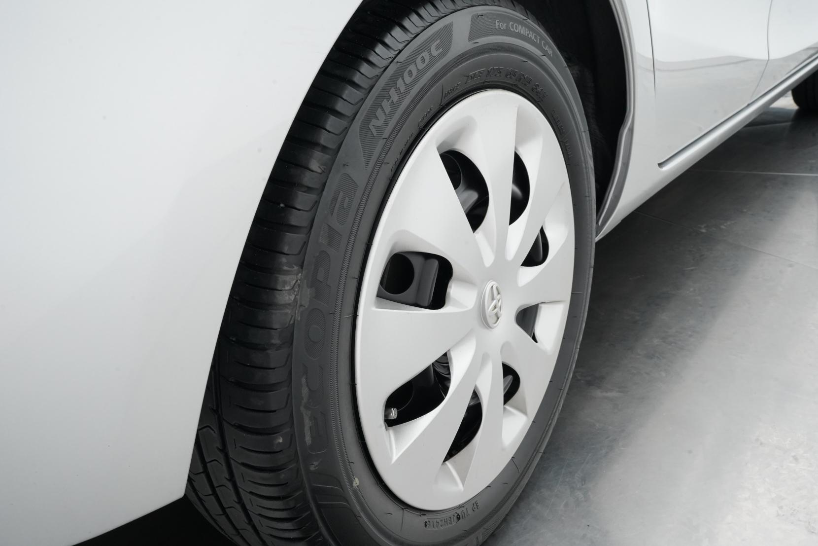 Toyota Aqua 1.5 Hybrid S