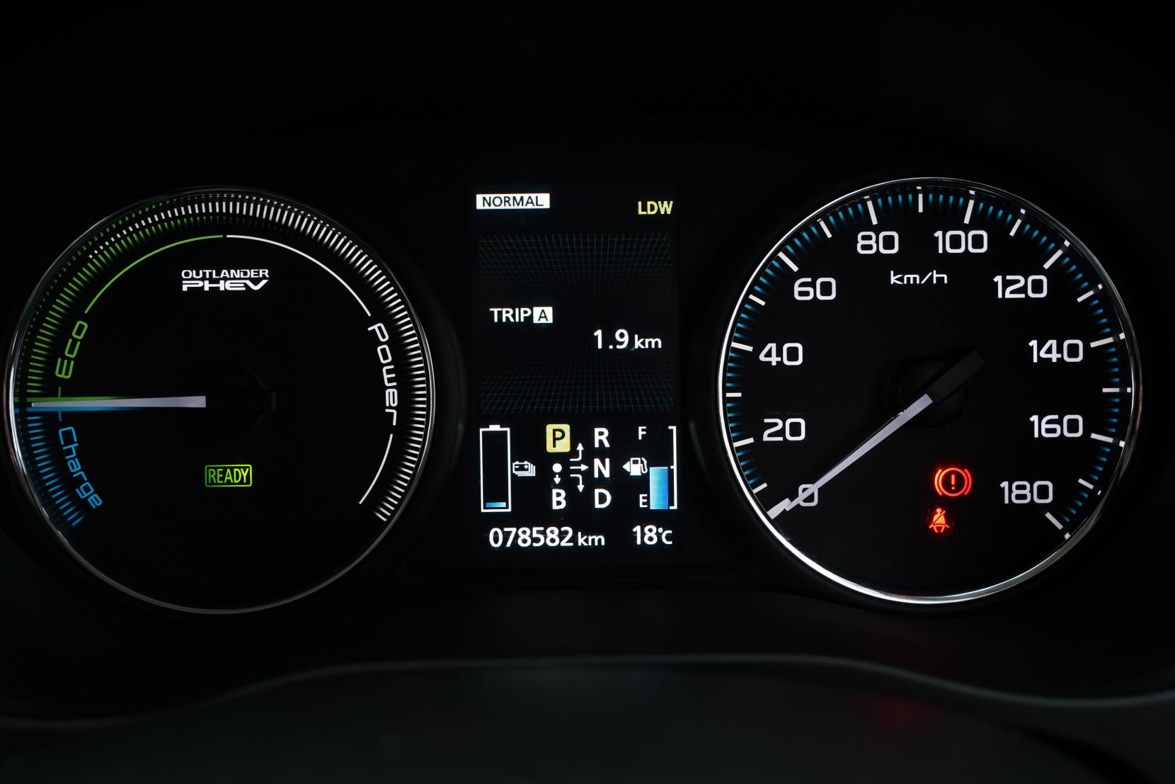 Mitsubishi Outlander 2.0 PHEV G SAFETY PKG