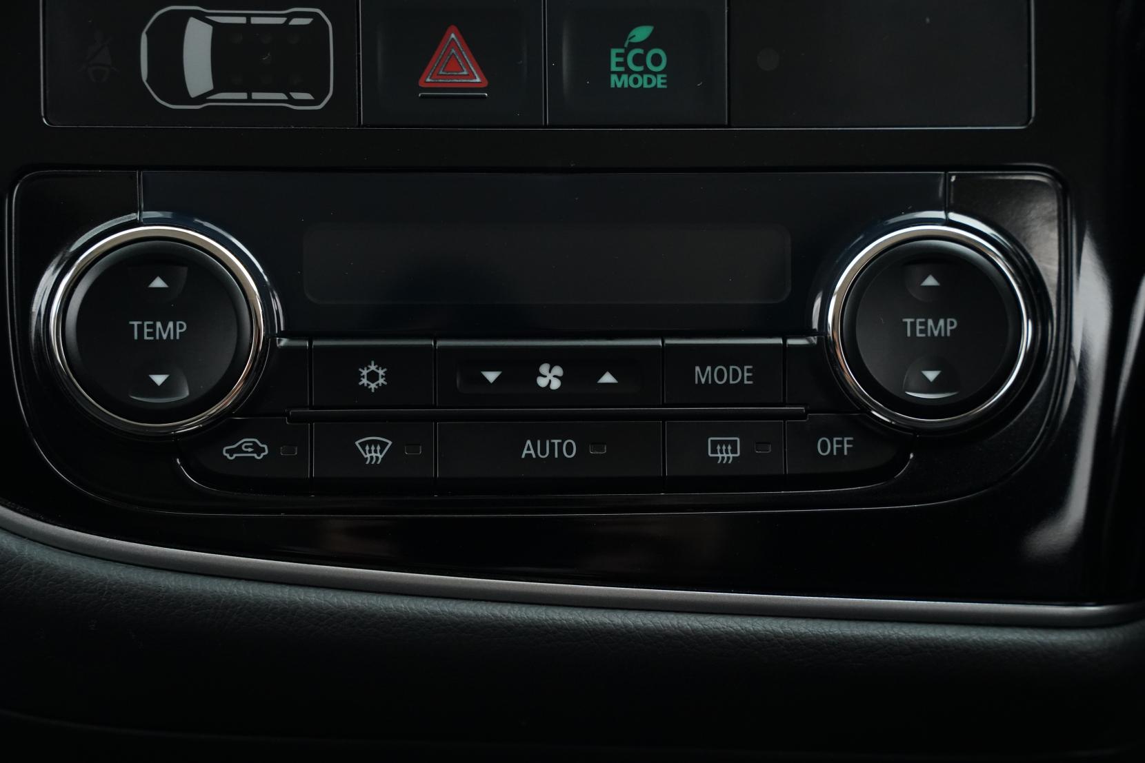 Mitsubishi Outlander 2.0 PHEV G SAFETY PKG