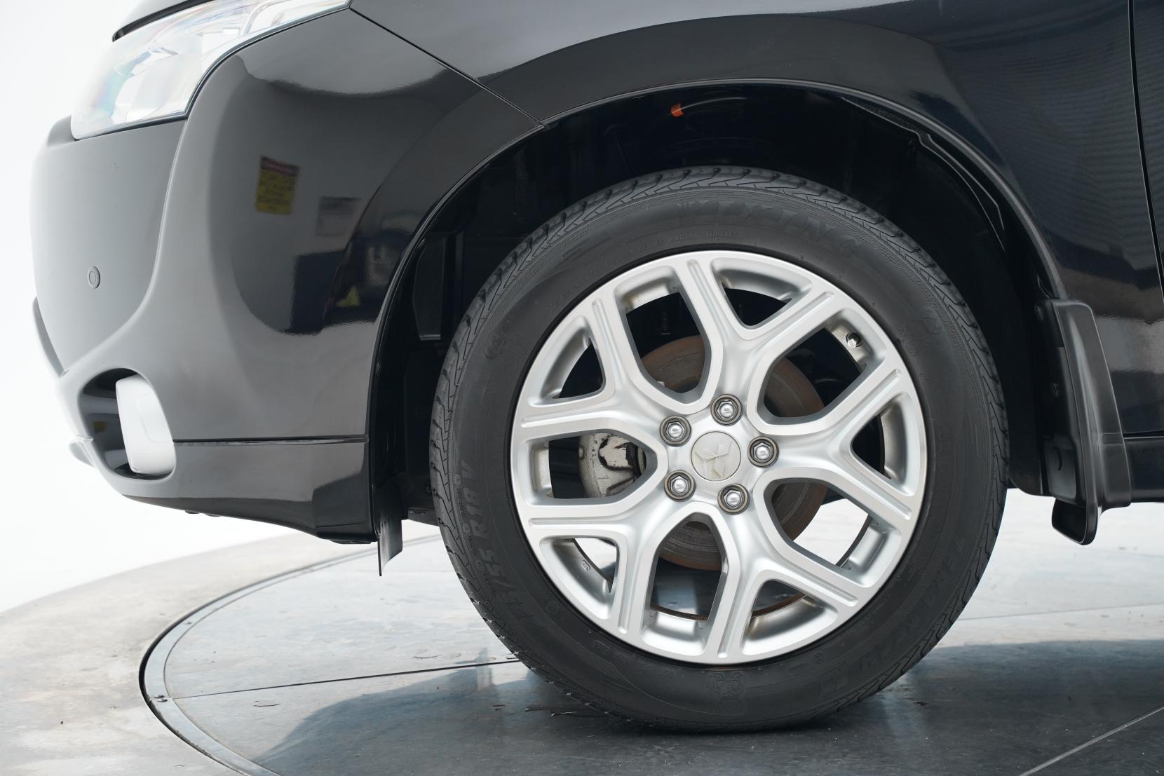 Mitsubishi Outlander 2.0 PHEV G SAFETY PKG