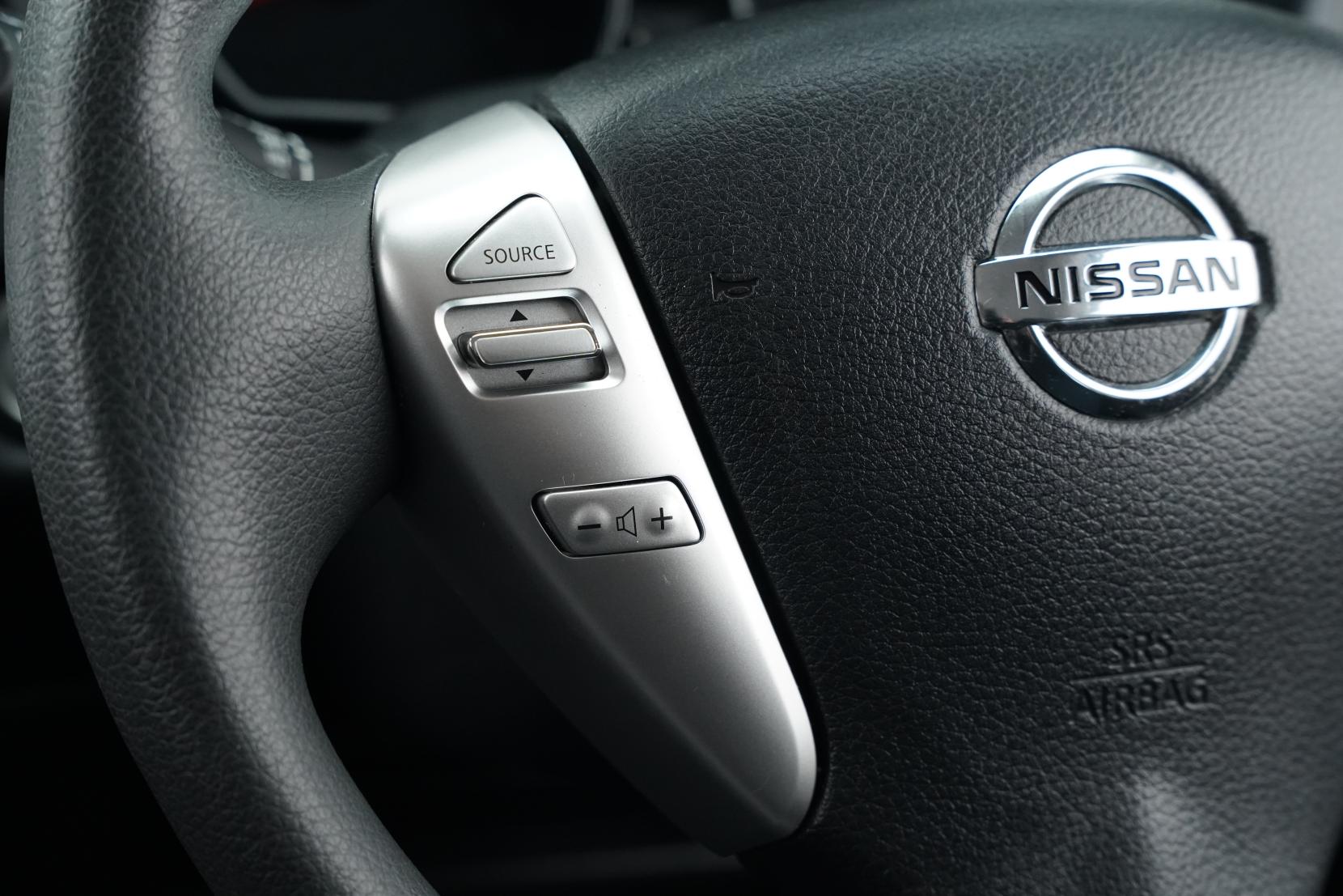 Nissan Note (2004–present) 1.2 X V SELECTION