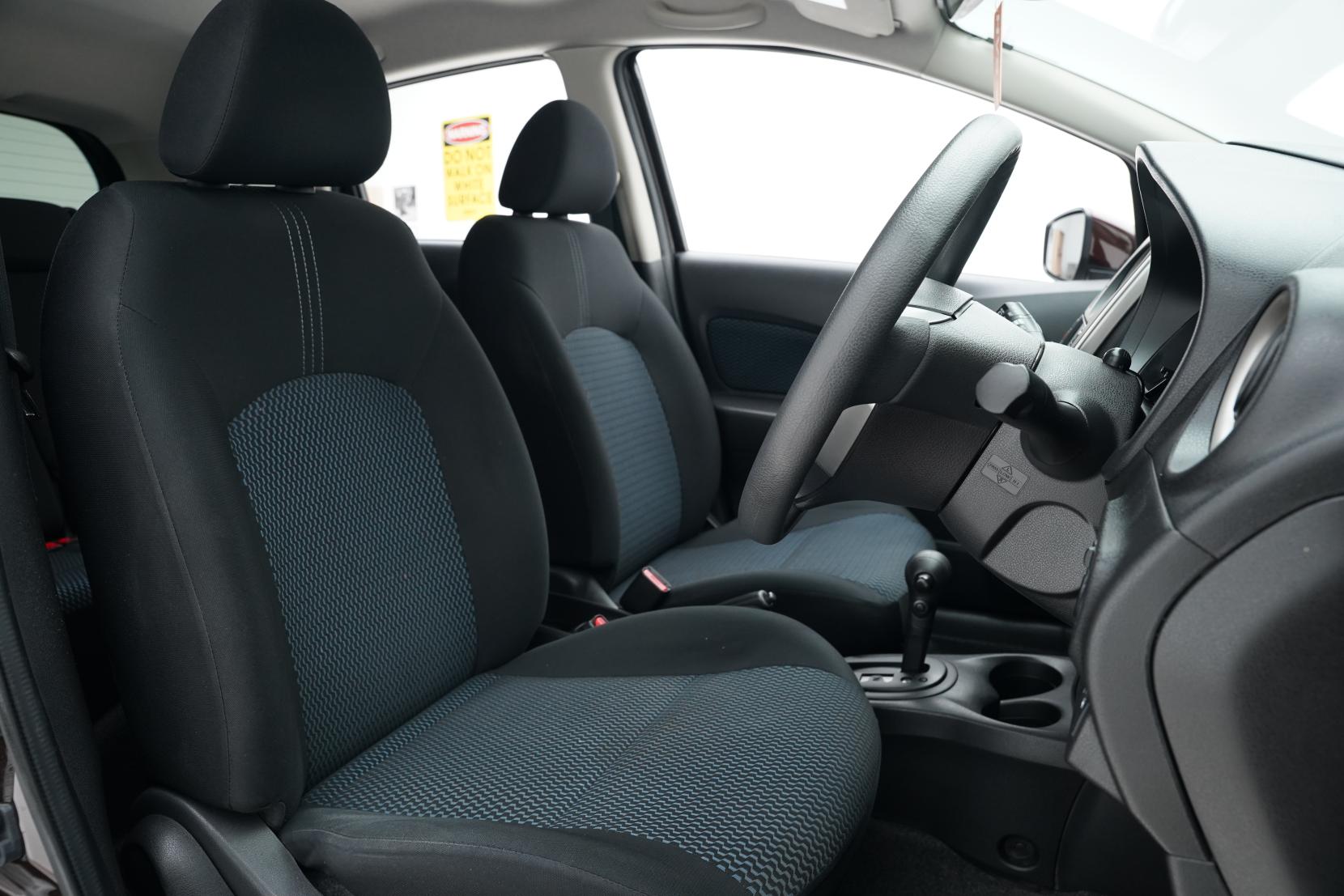 Nissan Note (2004–present) 1.2 X V SELECTION